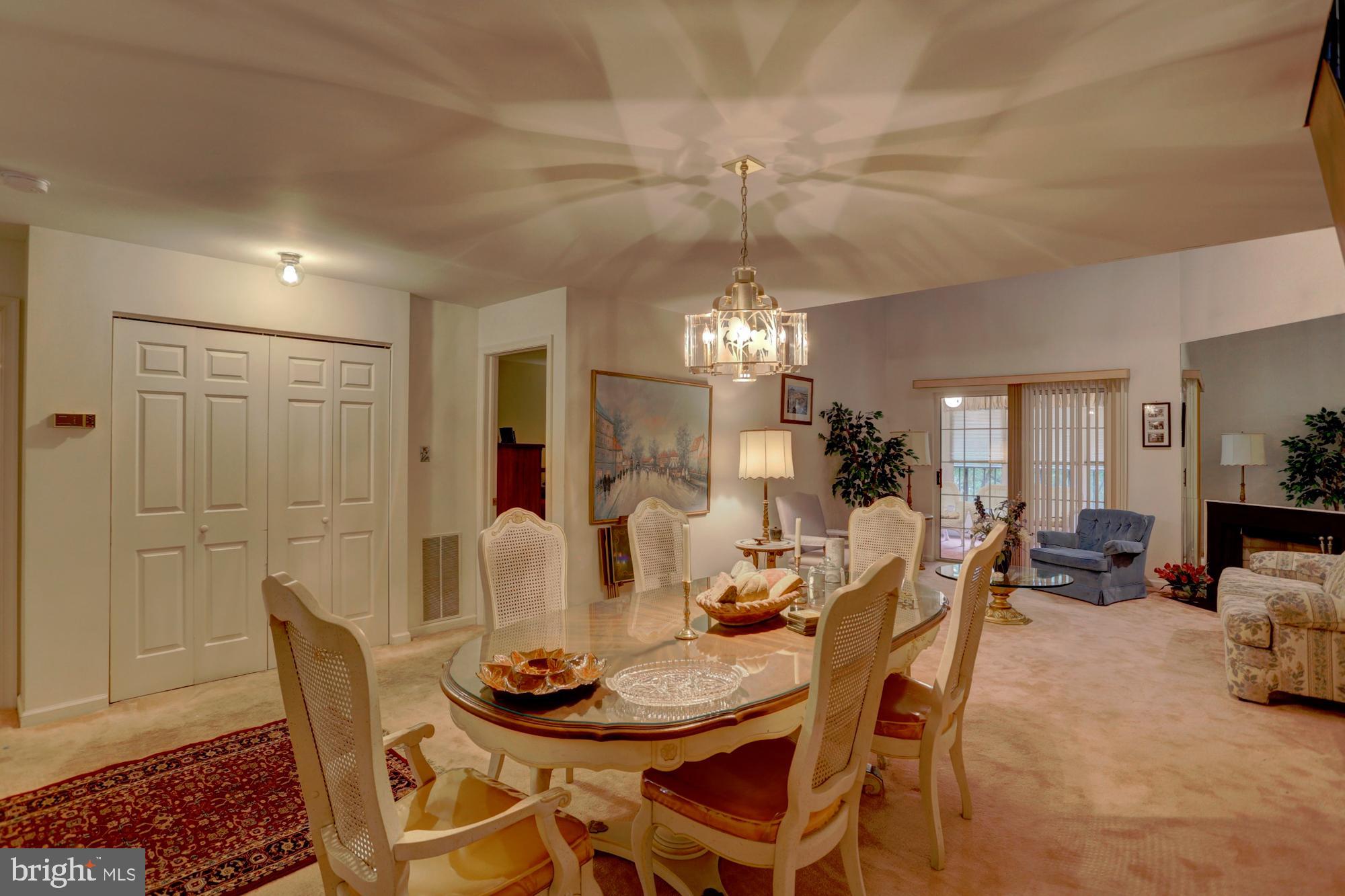 OAK KNOLL - Residential
