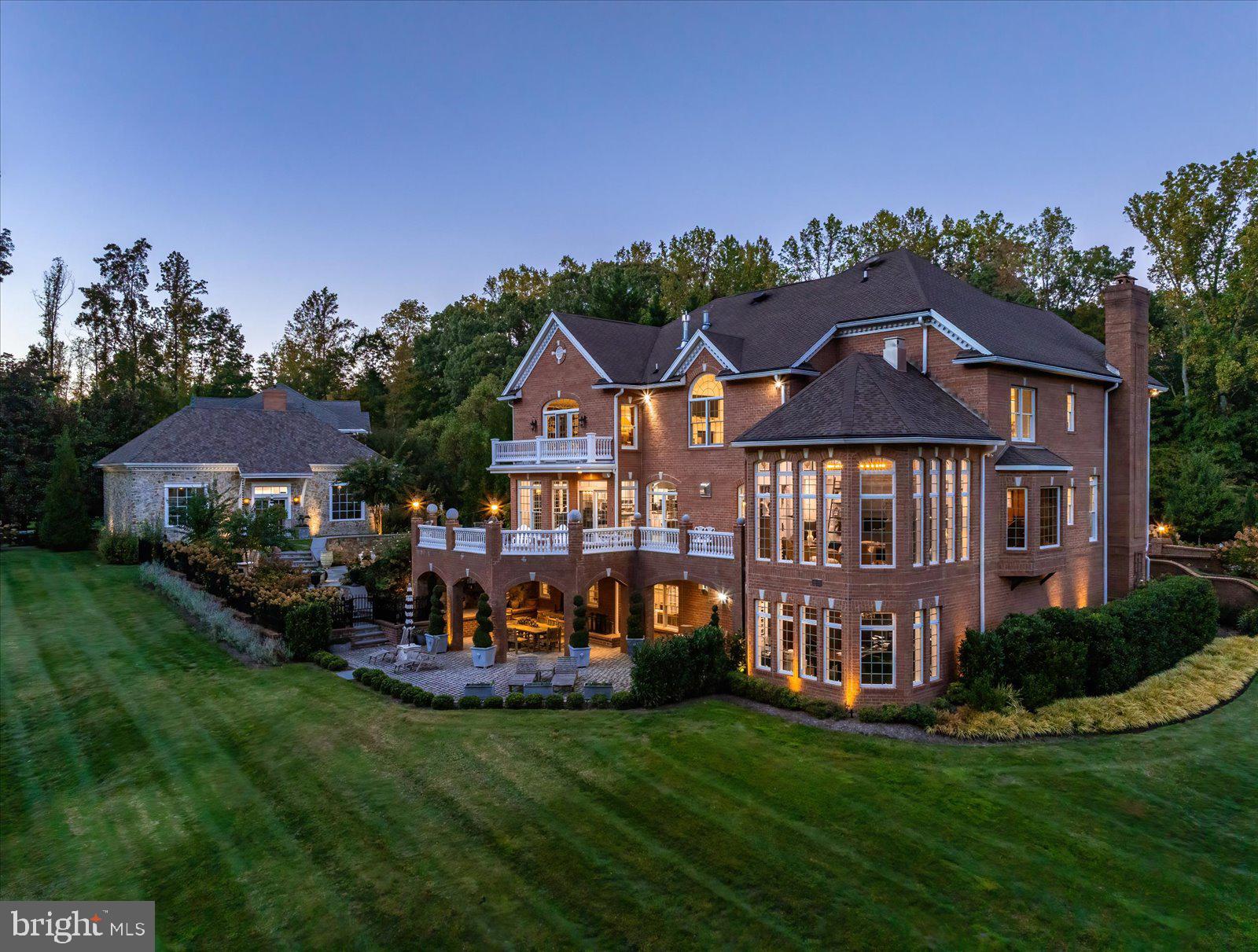 SOUTH RIVER COLONY - Residential