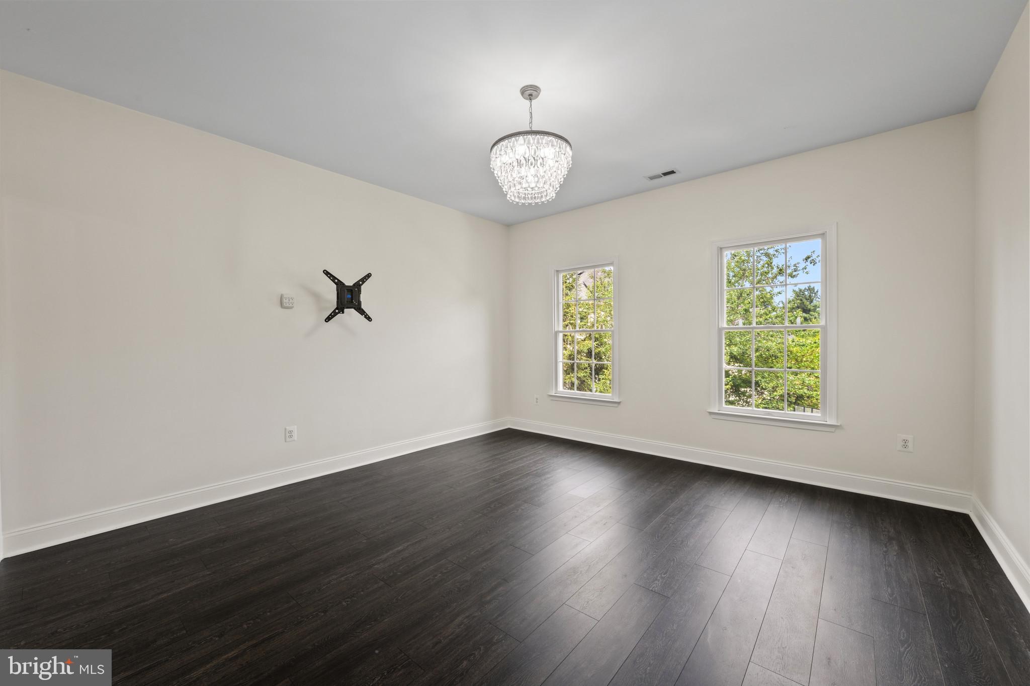 LONGMEADOW AT GARRISON - Residential