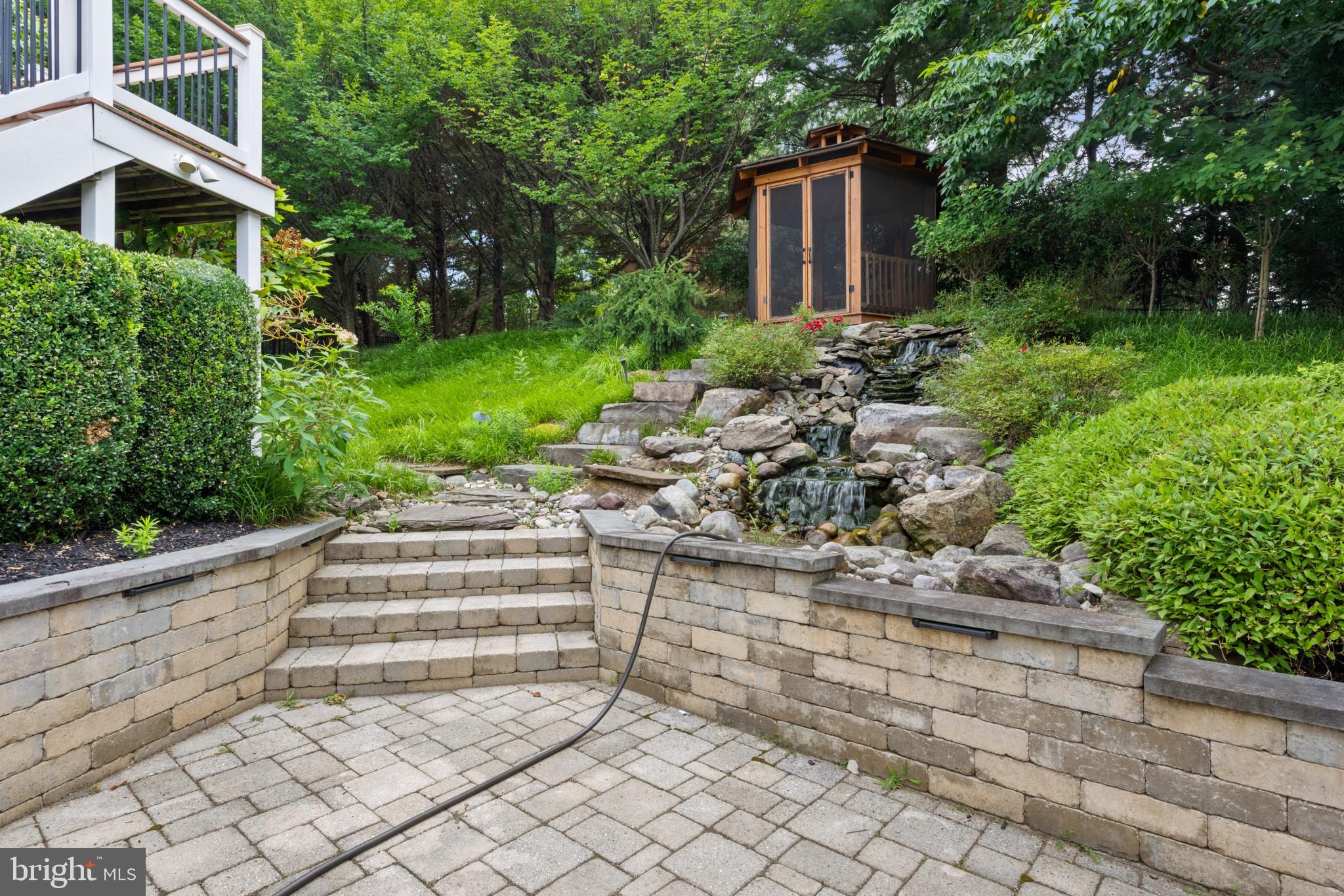 LONGMEADOW AT GARRISON - Residential