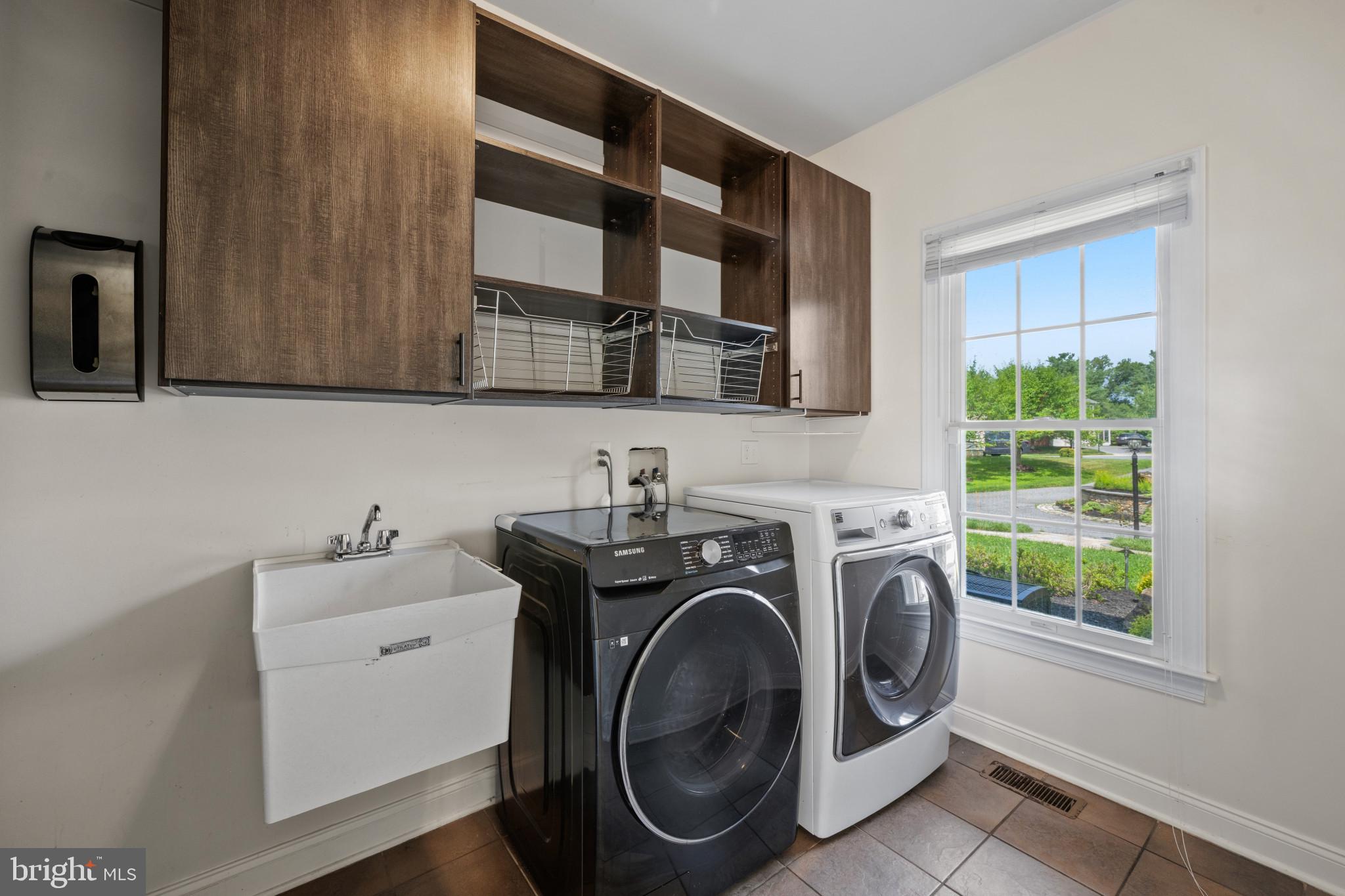 LONGMEADOW AT GARRISON - Residential