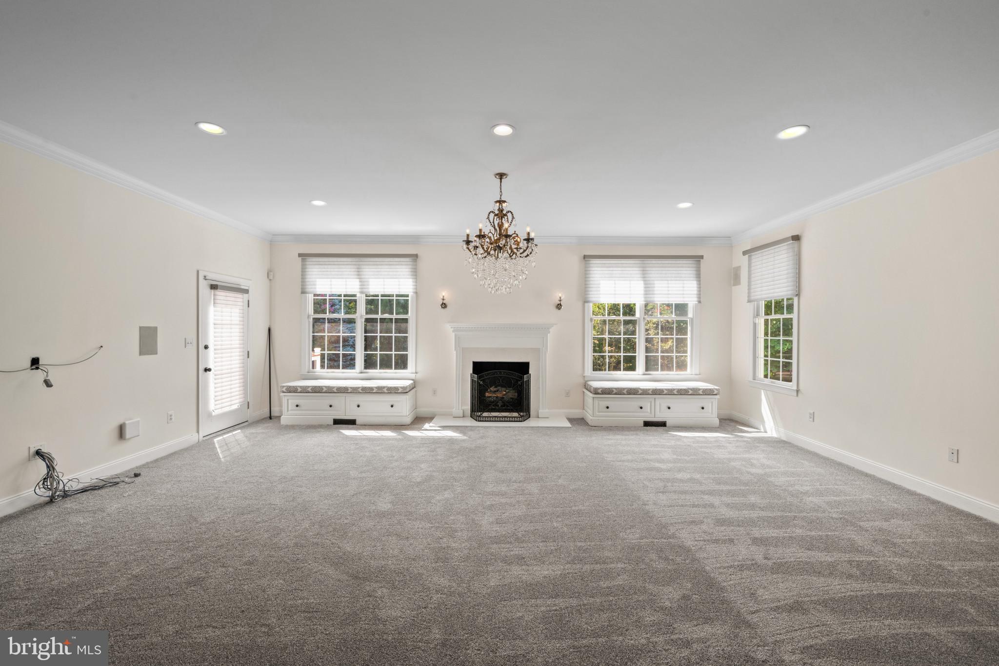 LONGMEADOW AT GARRISON - Residential
