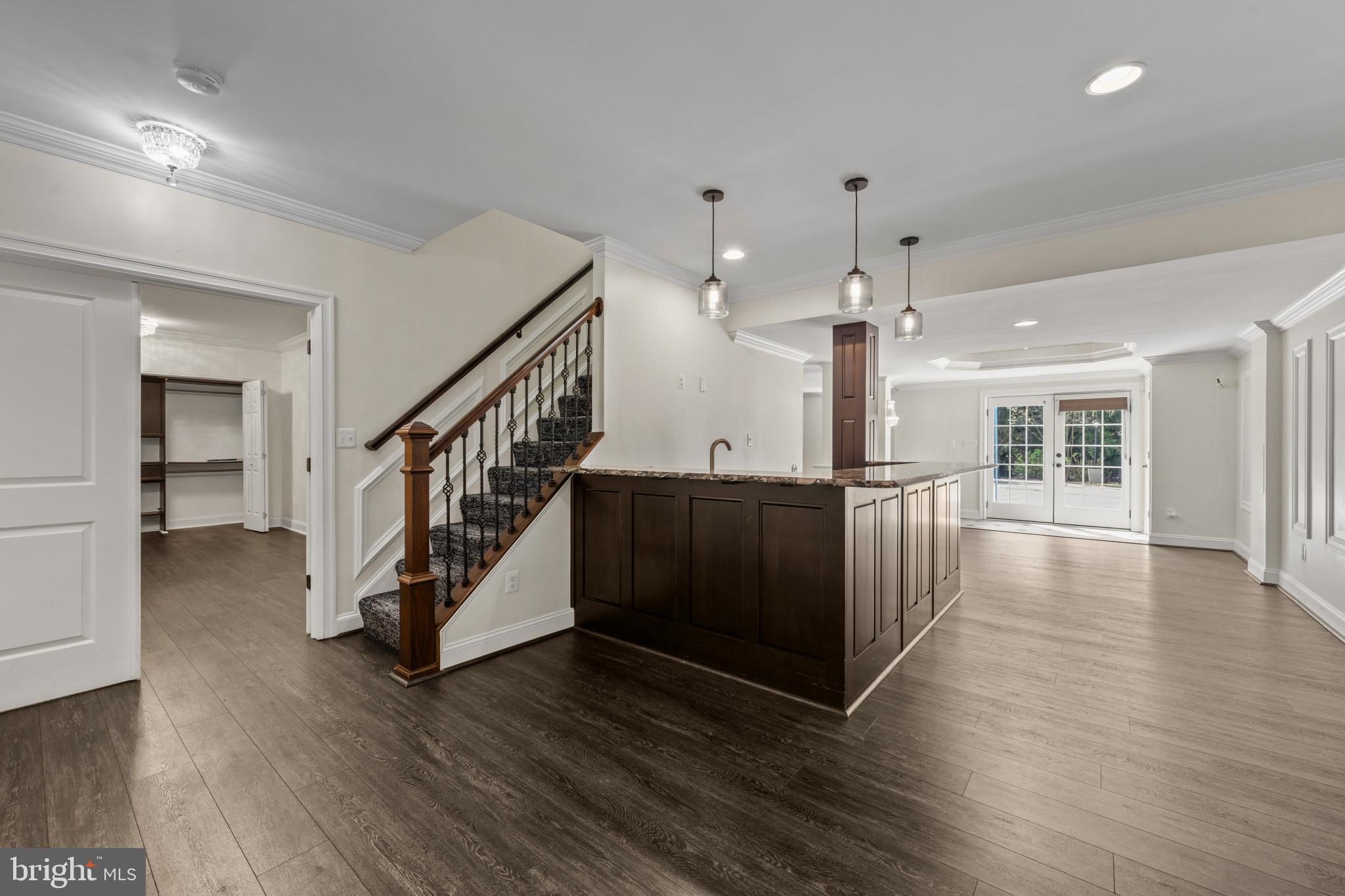 LONGMEADOW AT GARRISON - Residential