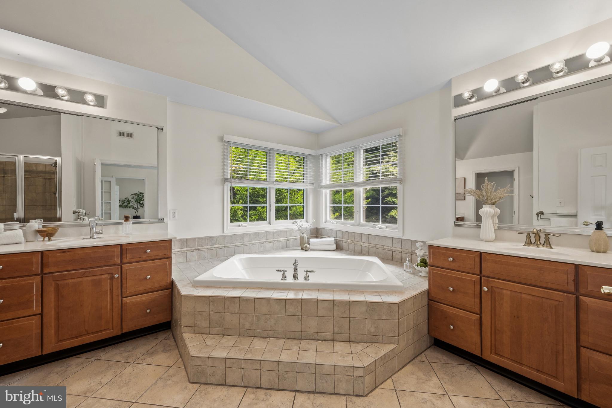 LONGMEADOW AT GARRISON - Residential