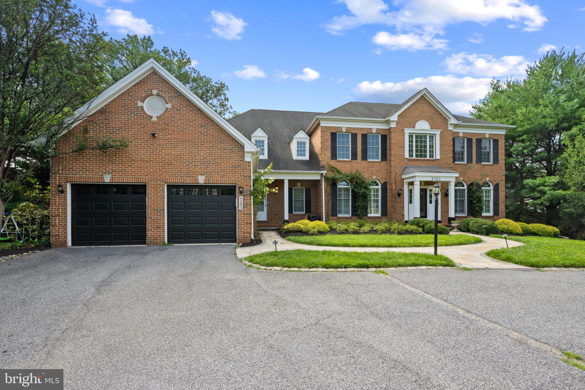 LONGMEADOW AT GARRISON - Residential