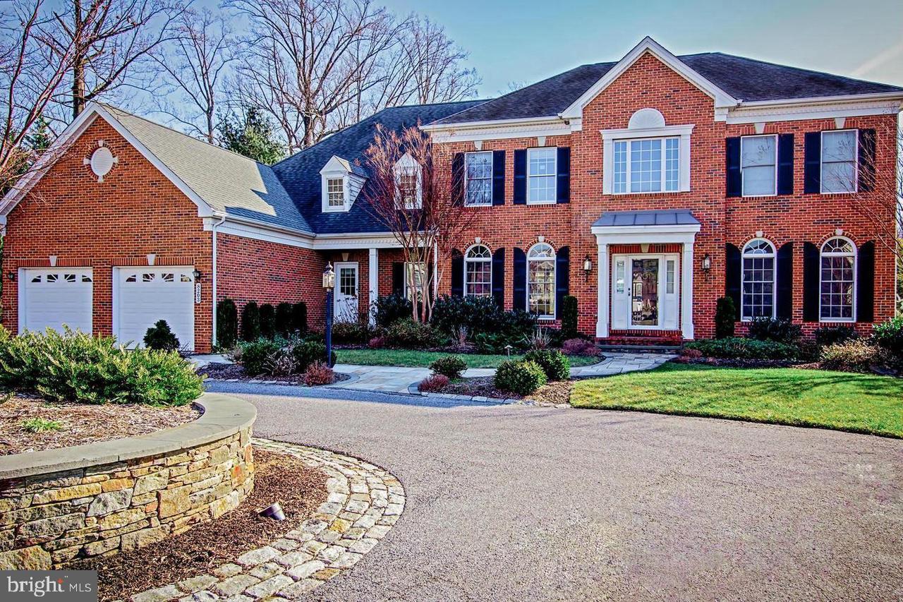 LONGMEADOW AT GARRISON - Residential