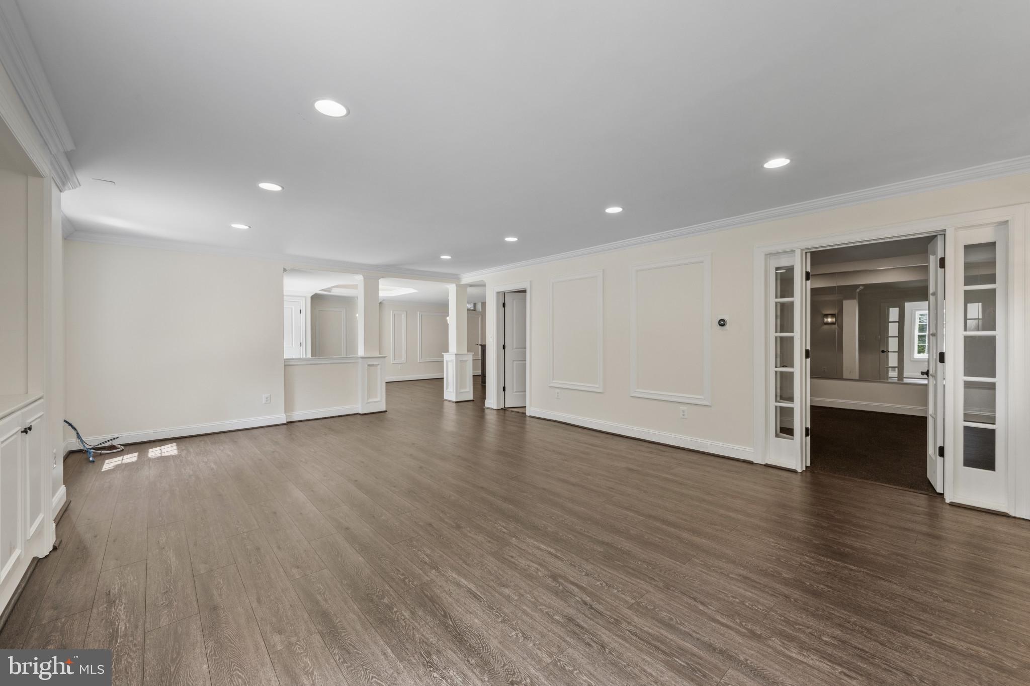 LONGMEADOW AT GARRISON - Residential
