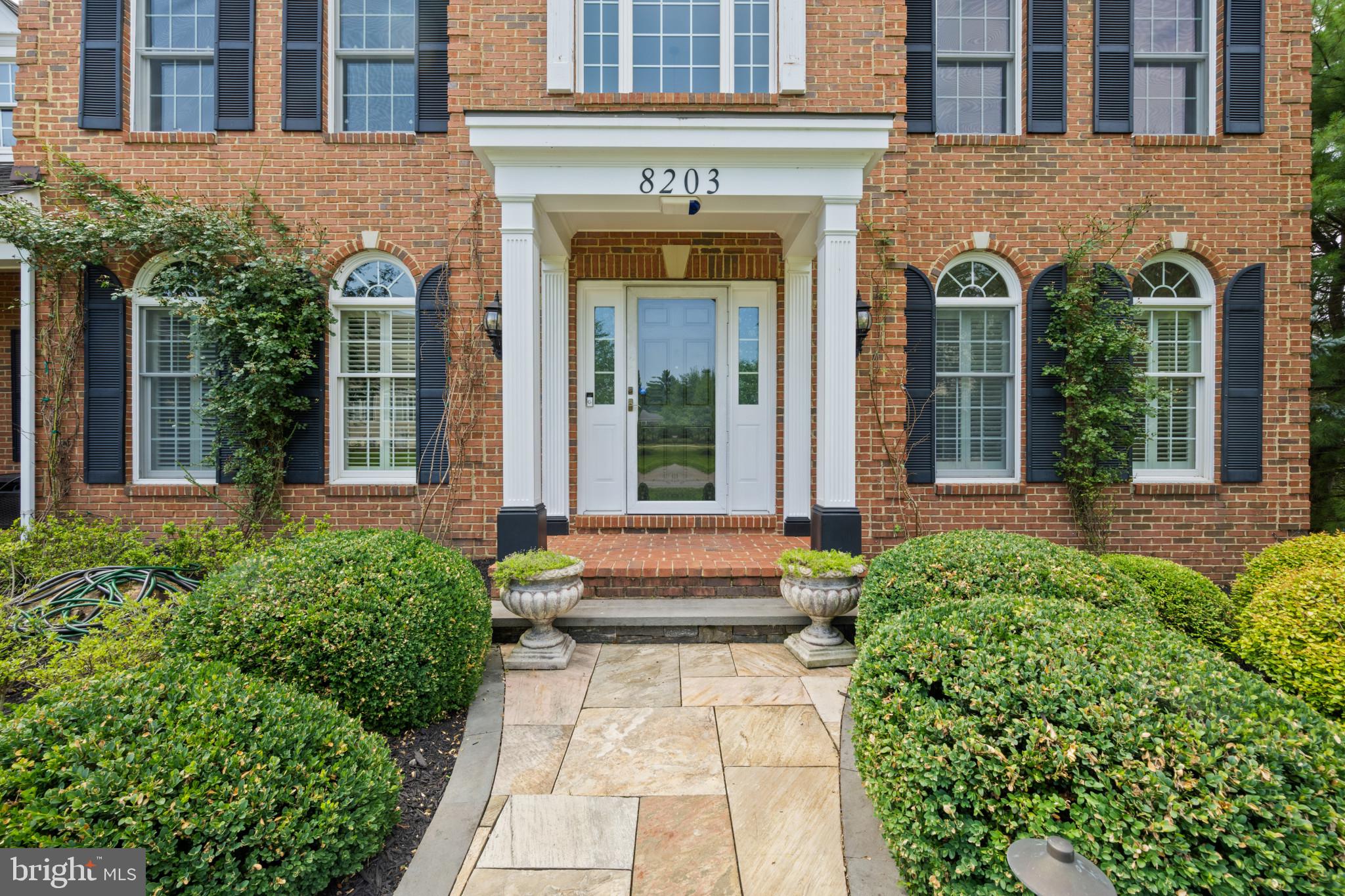 LONGMEADOW AT GARRISON - Residential