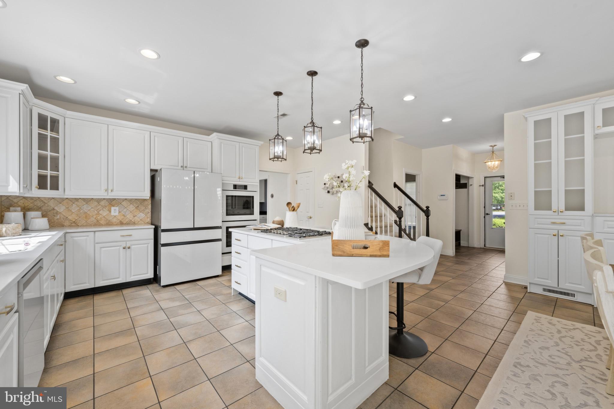 LONGMEADOW AT GARRISON - Residential