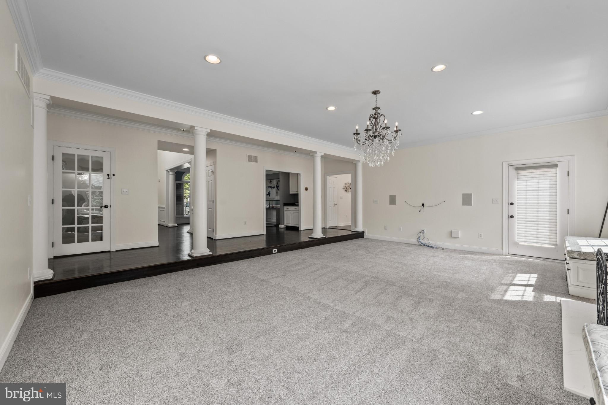 LONGMEADOW AT GARRISON - Residential