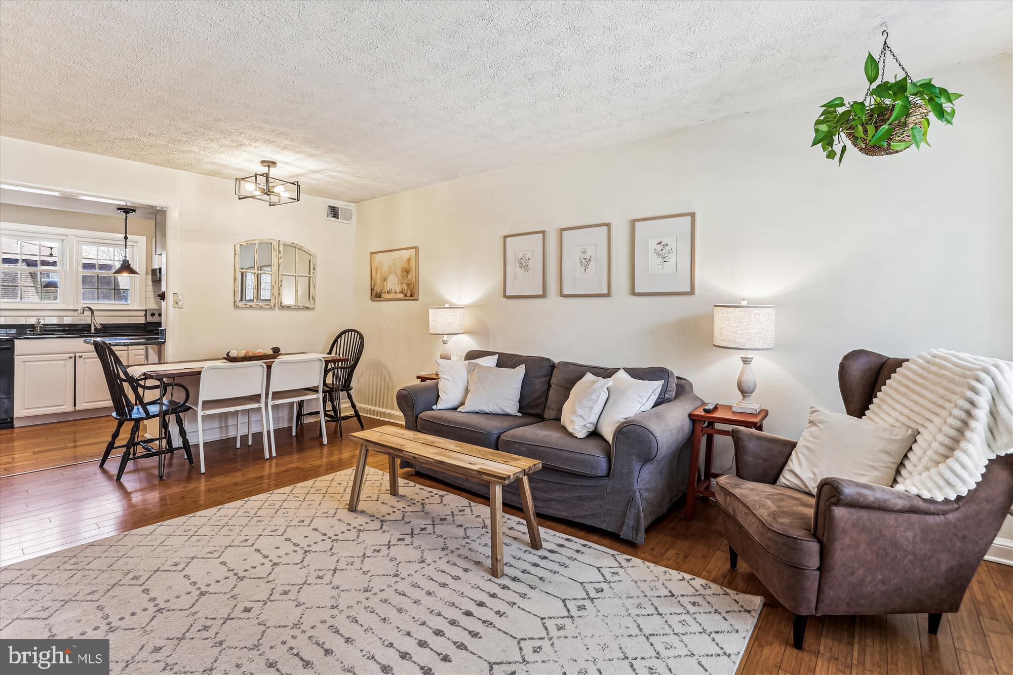WINTER HILL - Residential