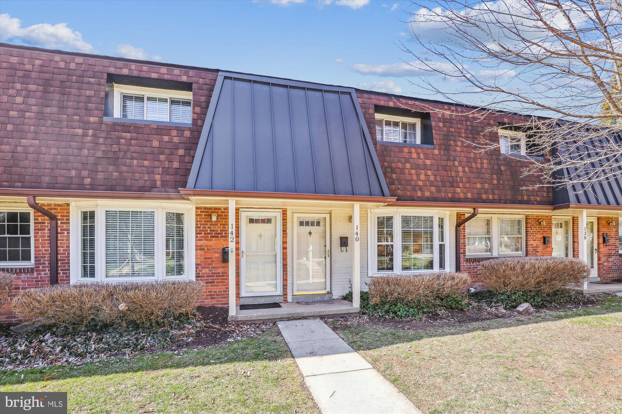 WINTER HILL - Residential
