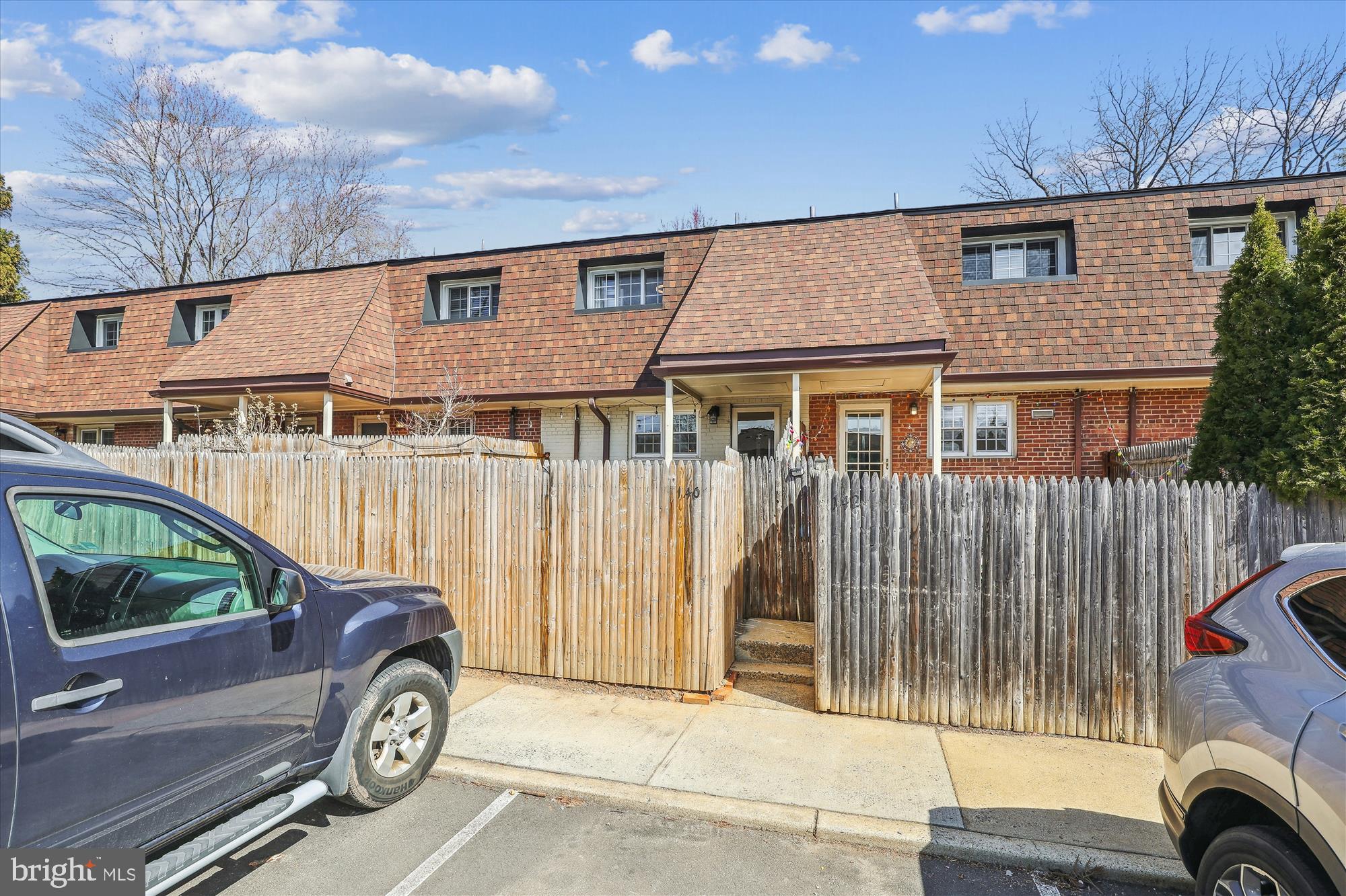 WINTER HILL - Residential