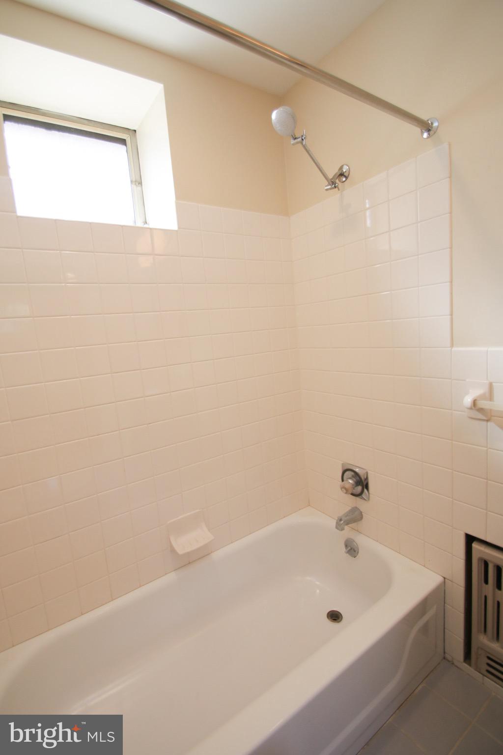 PASSYUNK SQUARE - Residential Lease