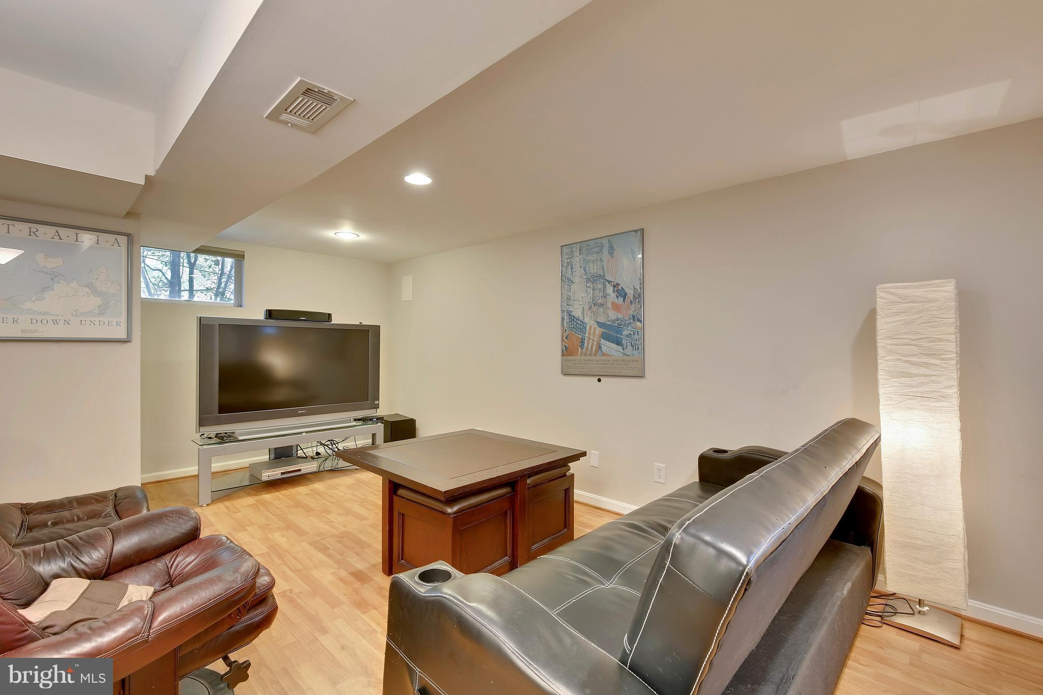 COLUMBIA FOREST - Residential