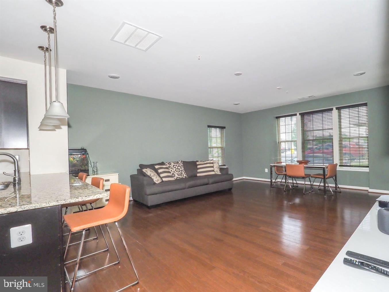 PINEY ORCHARD - Residential