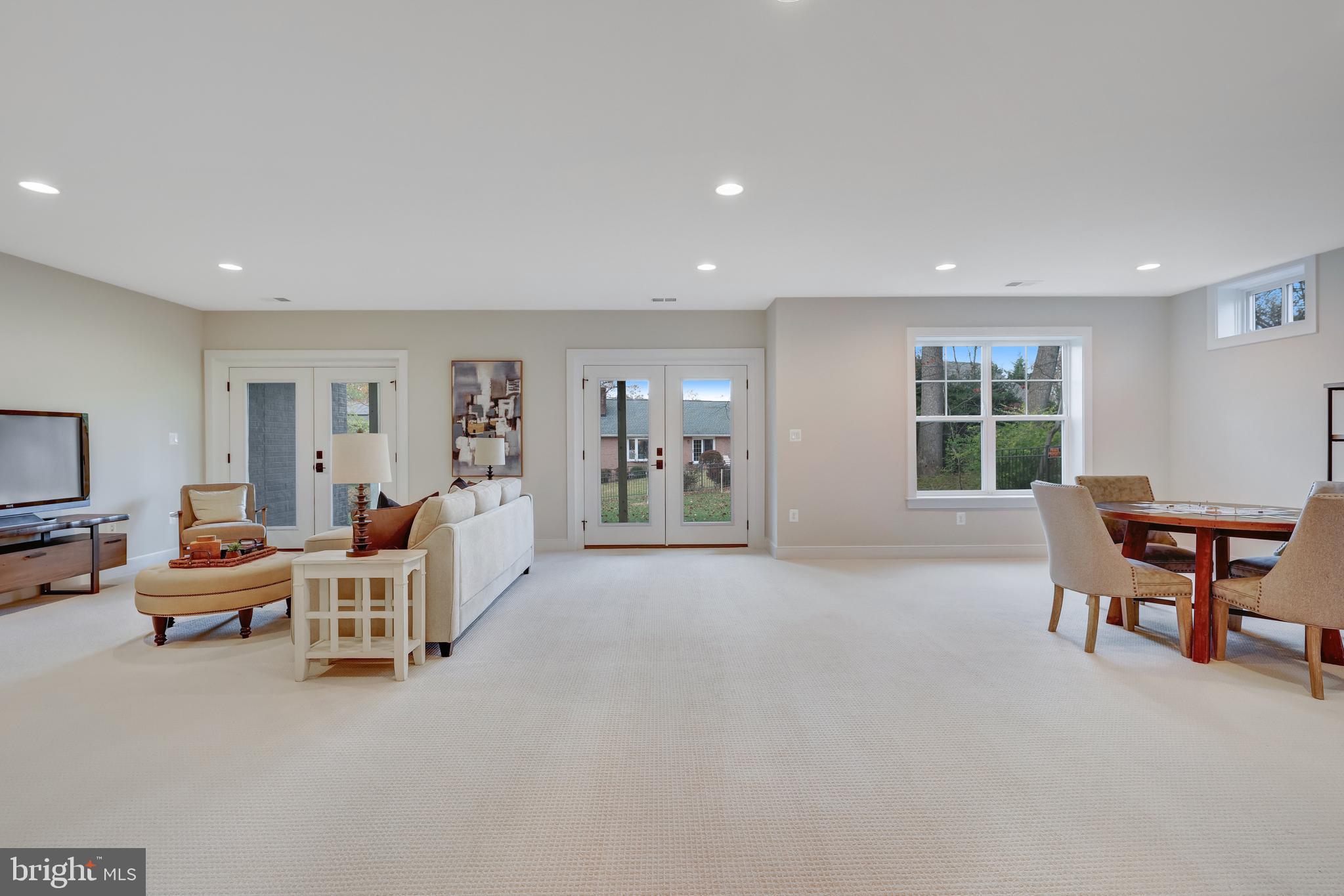 WEST MC LEAN - Residential