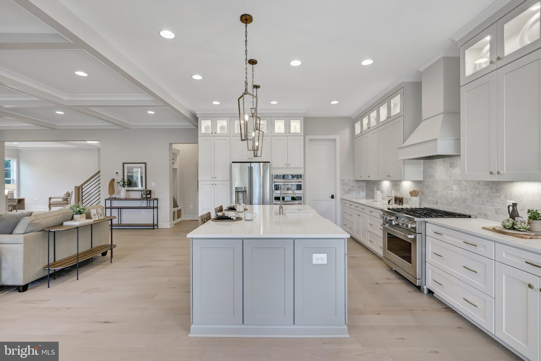 WEST MC LEAN - Residential