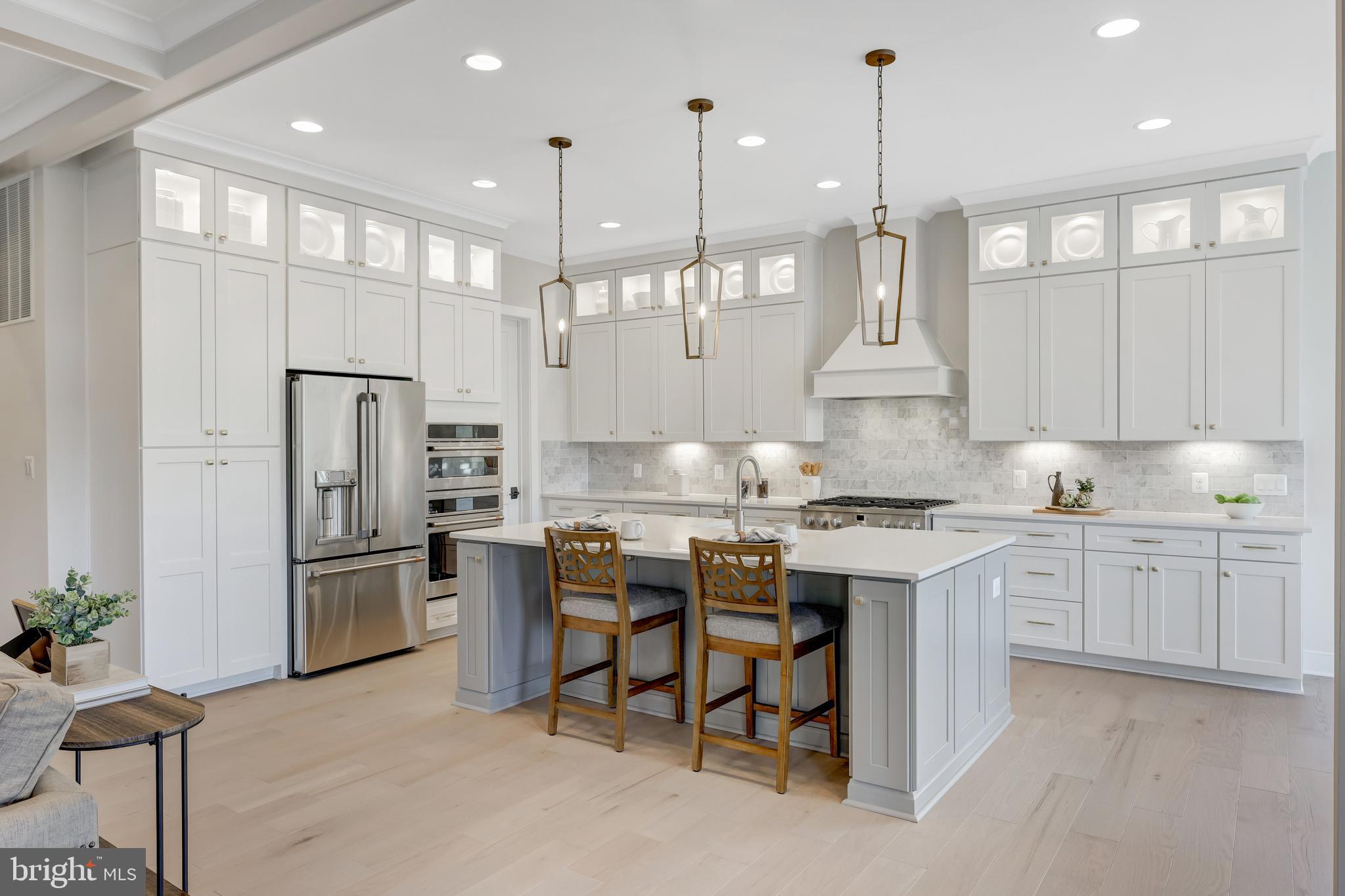 WEST MC LEAN - Residential