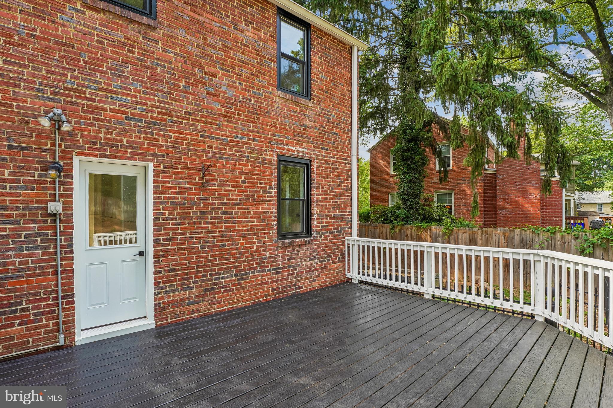 ROSEWOOD - Residential