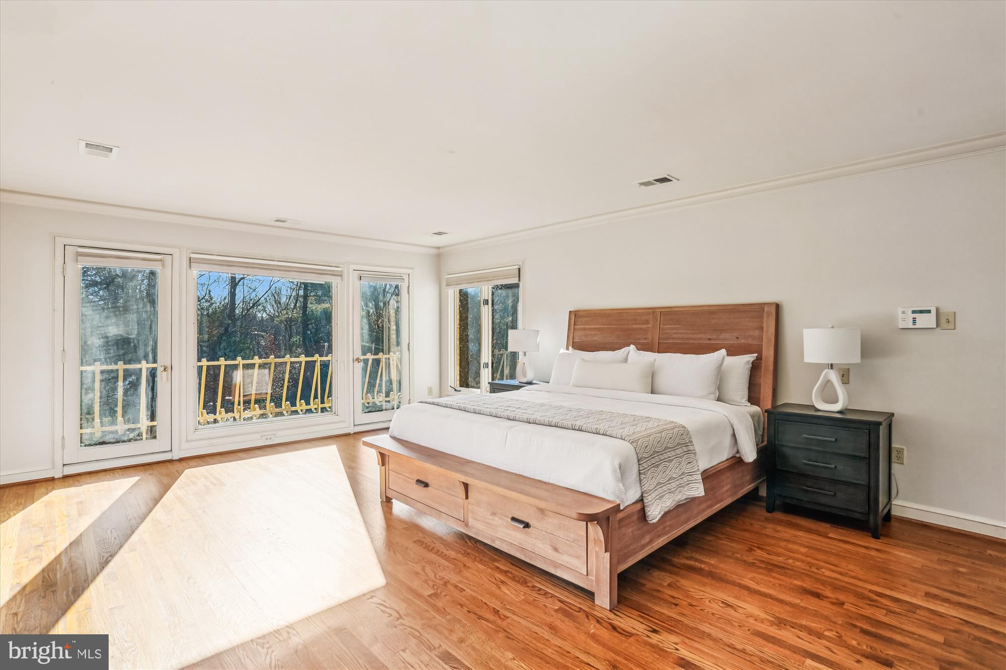 FALCONHURST - Residential