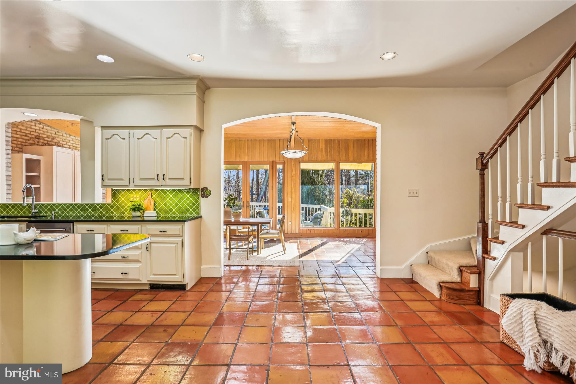 FALCONHURST - Residential
