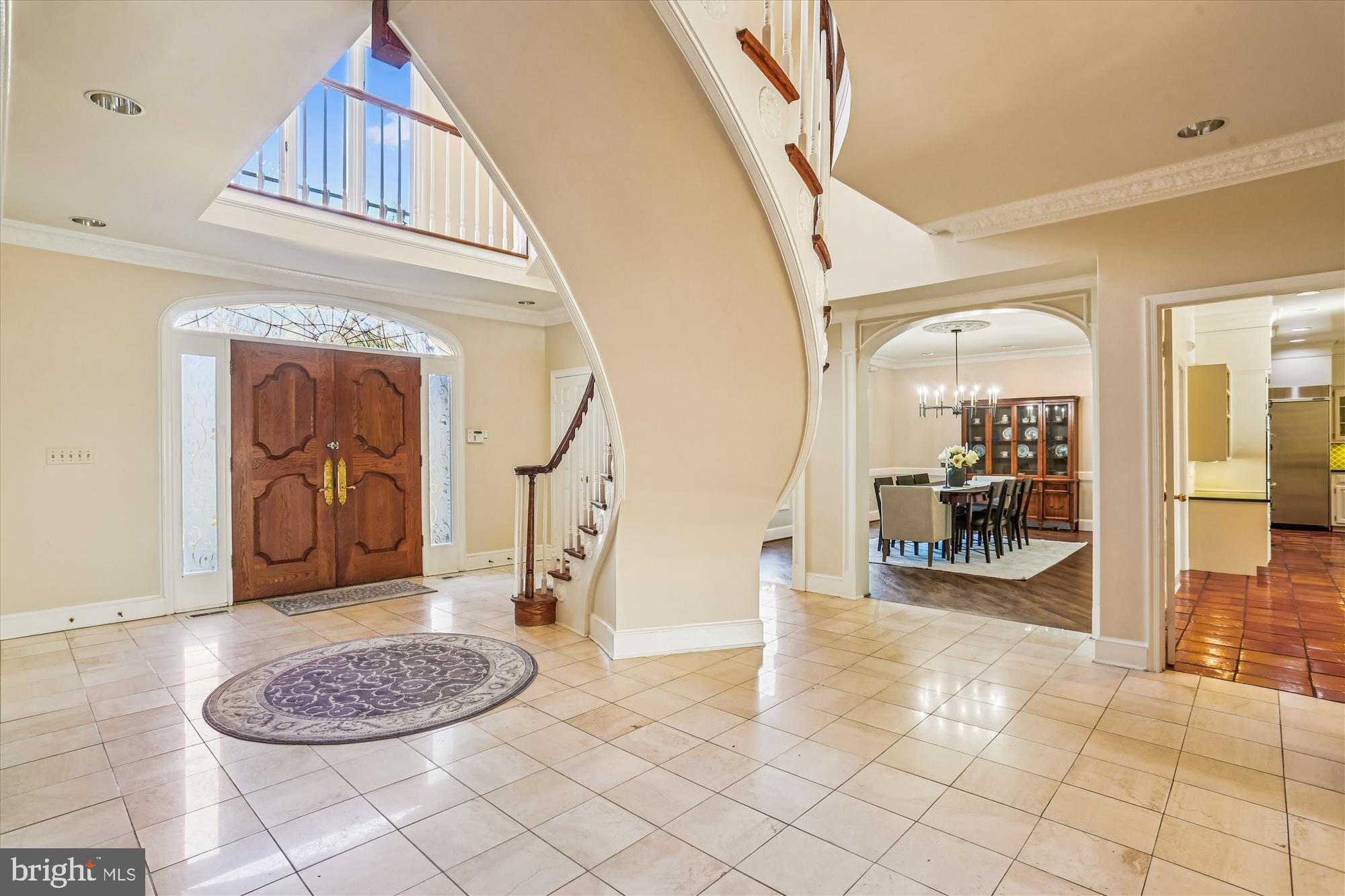 FALCONHURST - Residential