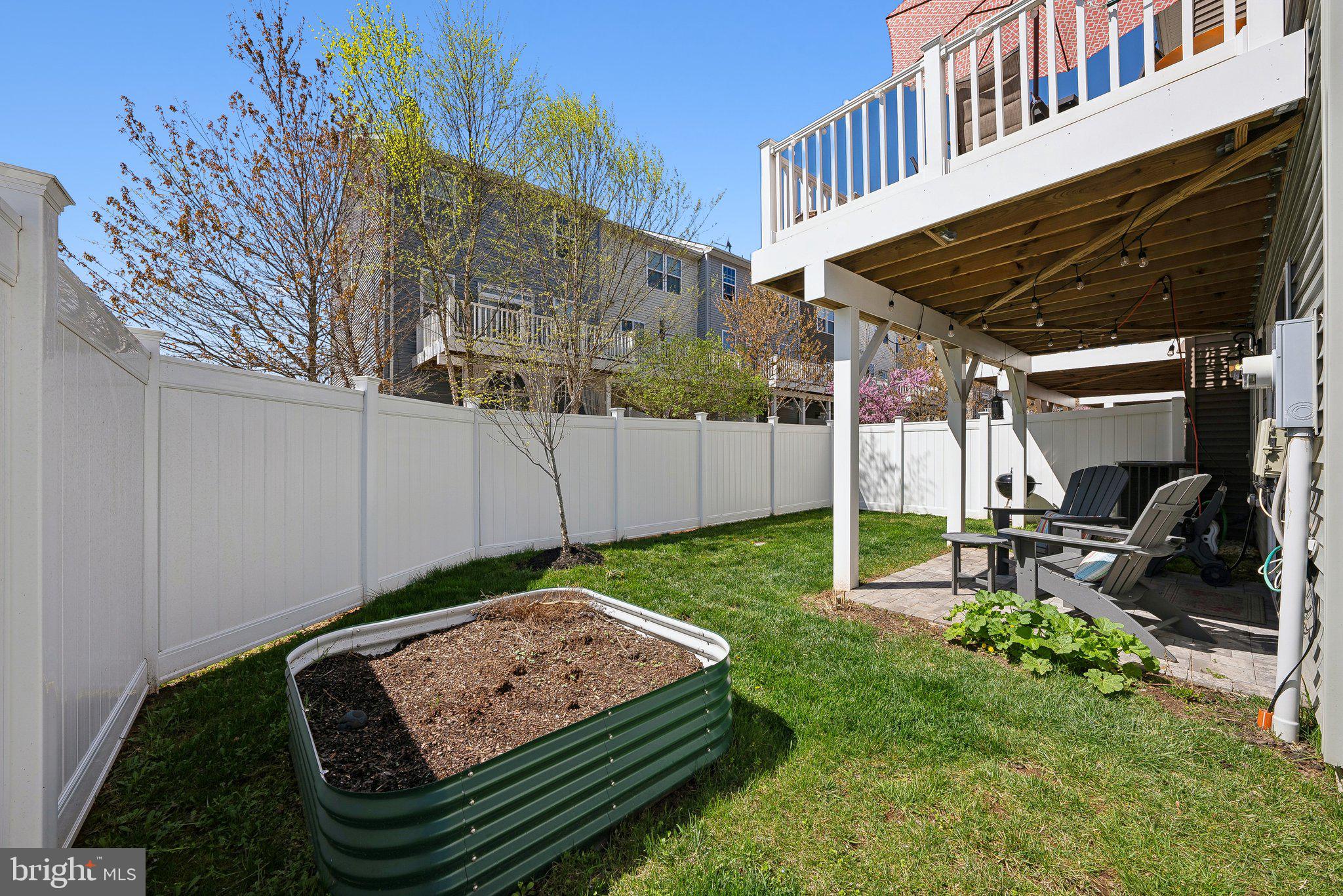 BRADLEY SQUARE - Residential