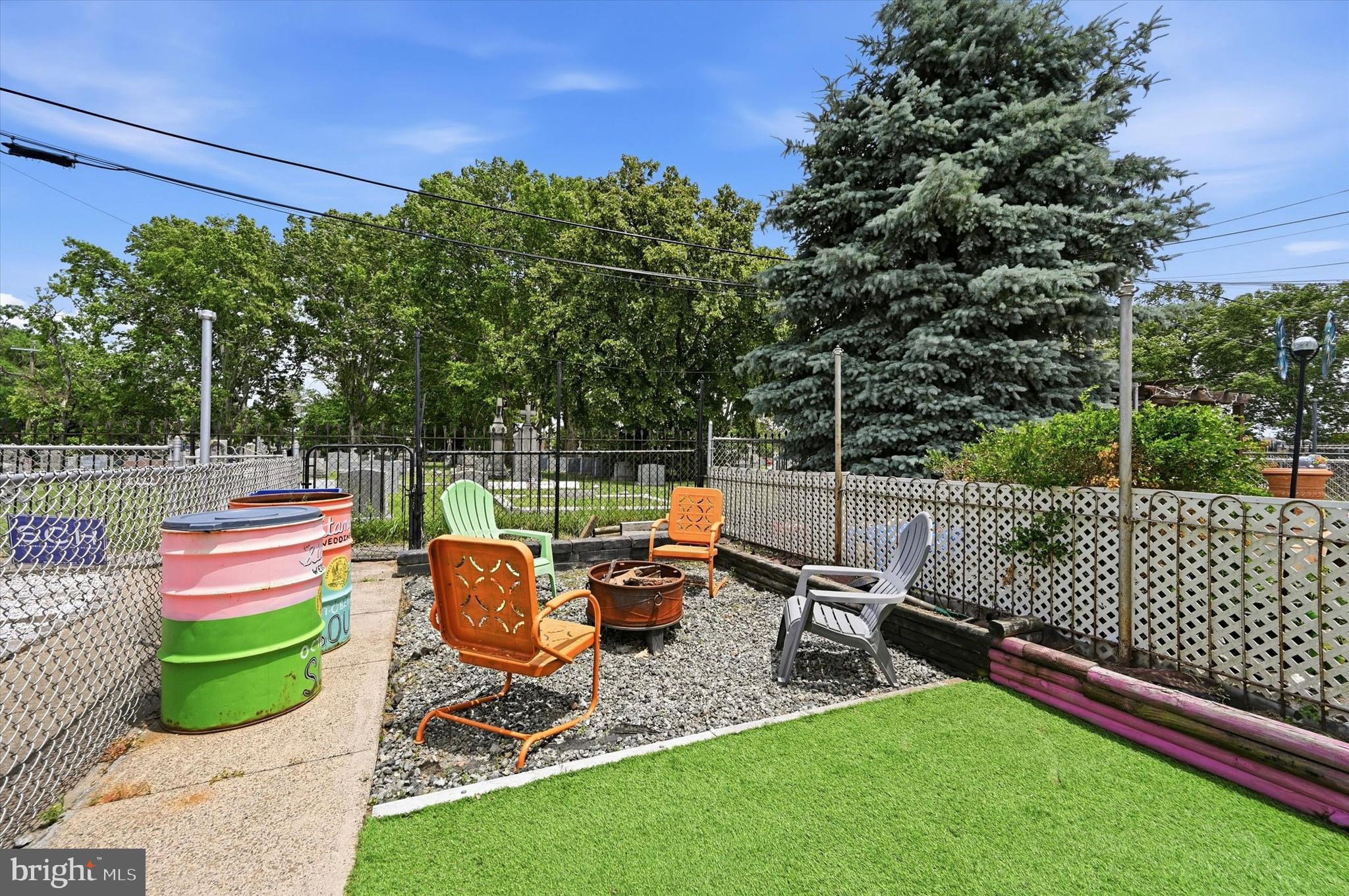 BRIDESBURG - Residential