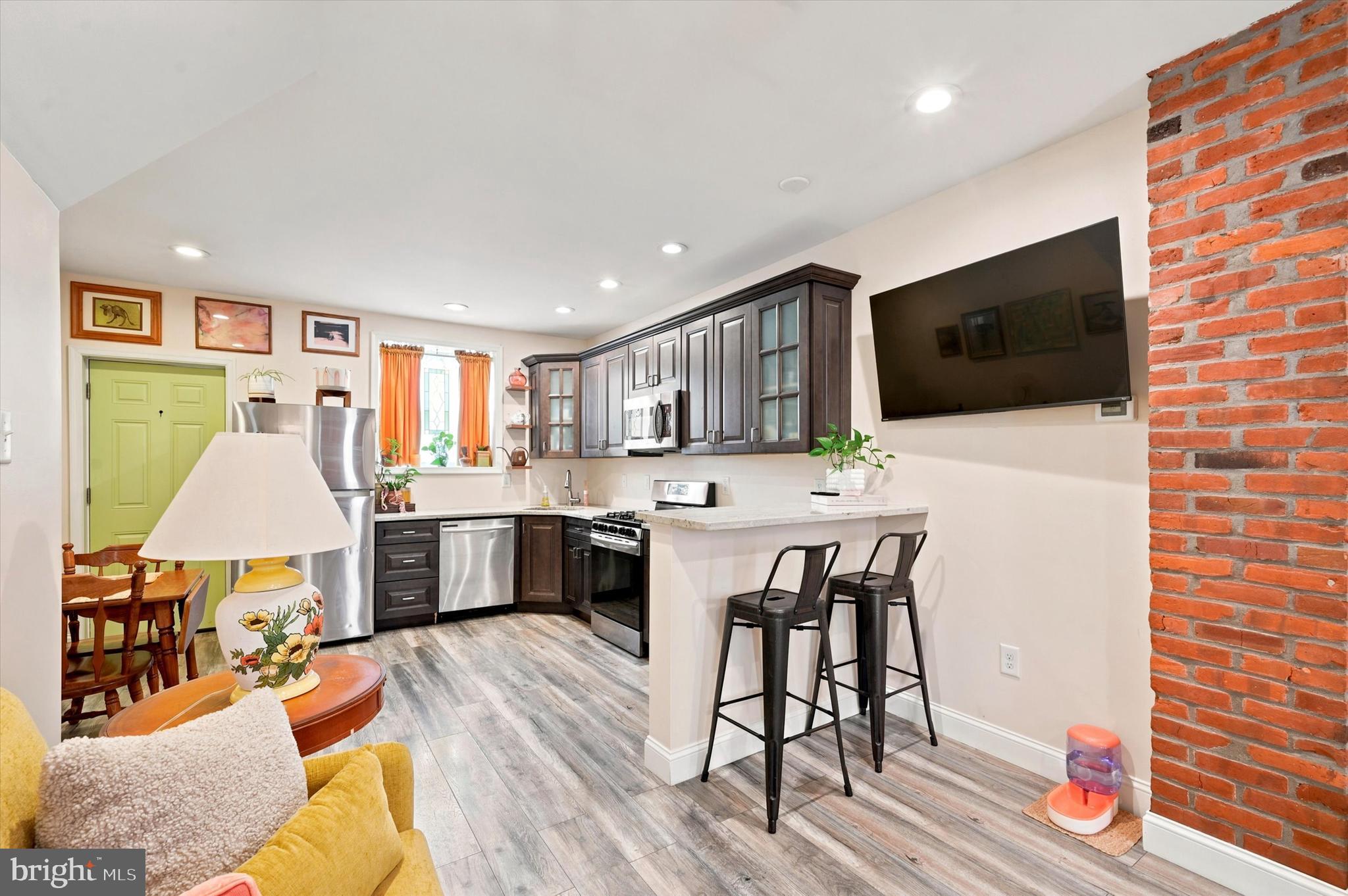 BRIDESBURG - Residential