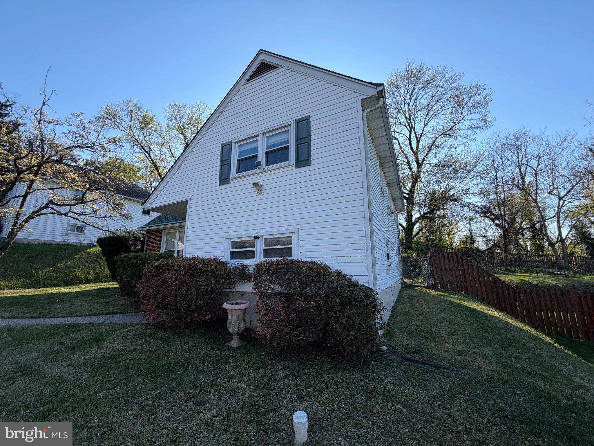 WEDGEWOOD - Residential