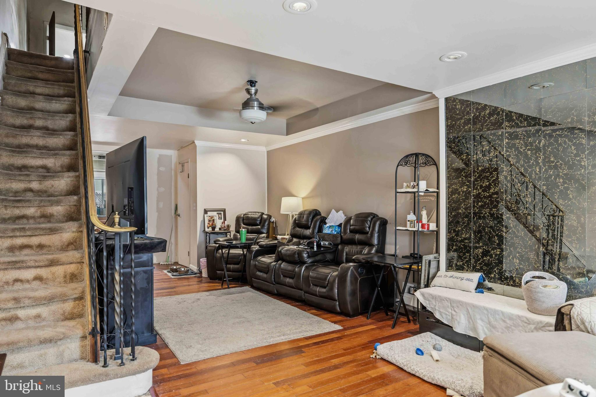 GIRARD ESTATES - Residential