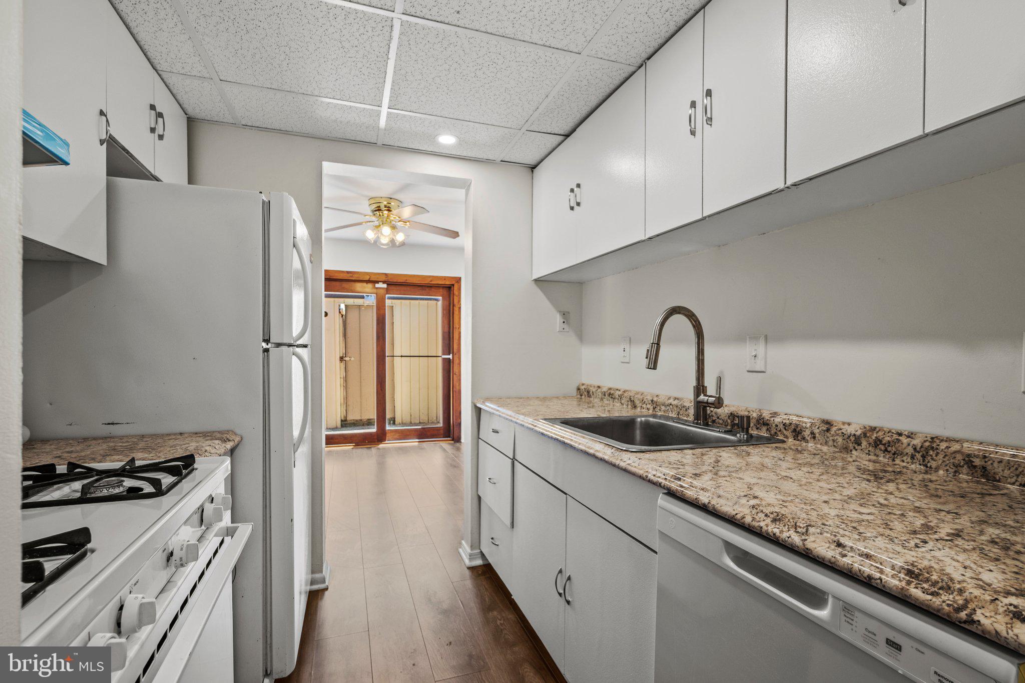 ROSEDALE/CAMELOT - Residential