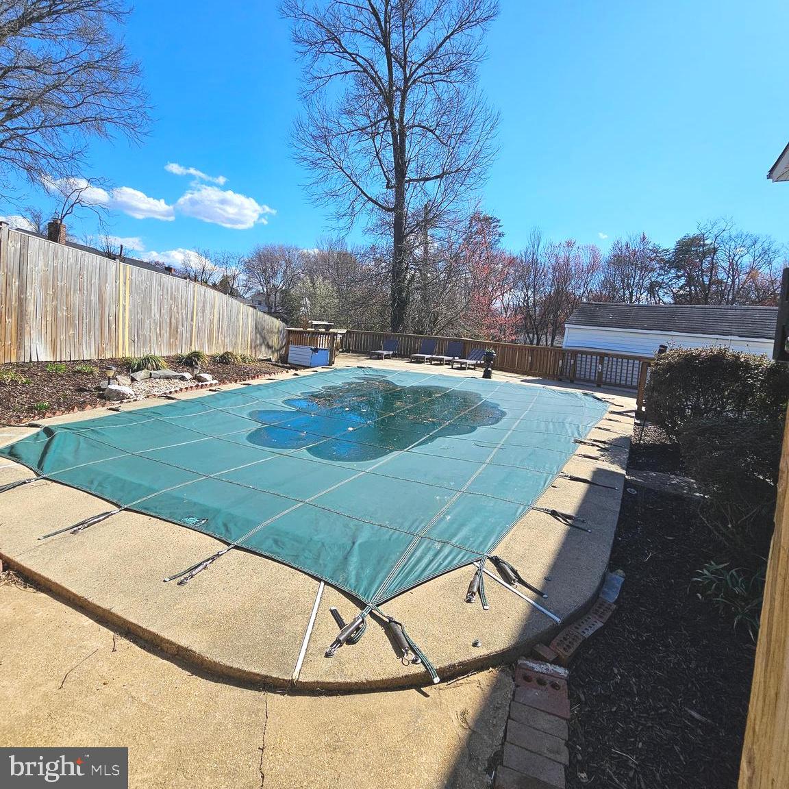 MONTICELLO WOODS - Residential Lease
