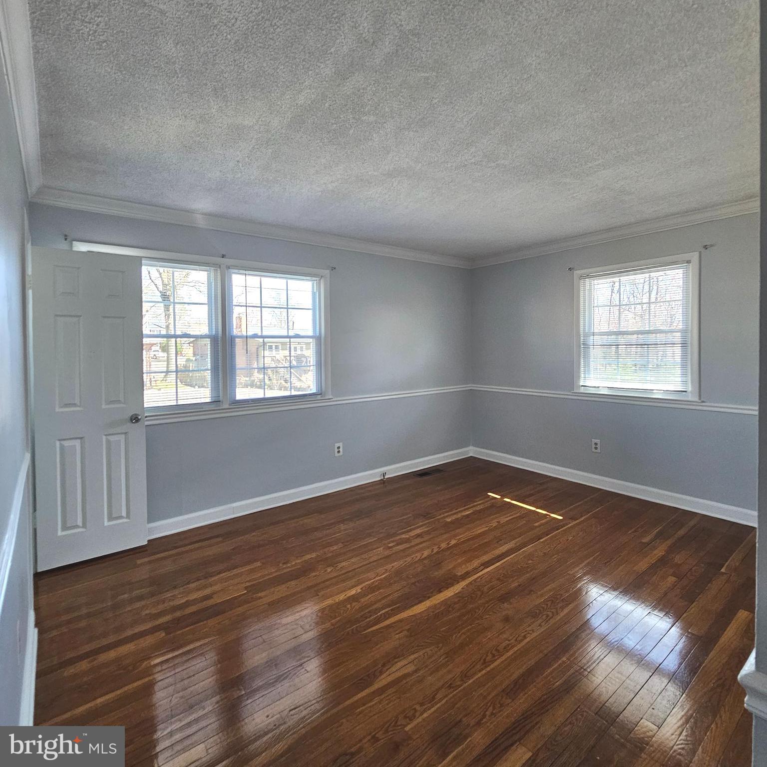 MONTICELLO WOODS - Residential Lease