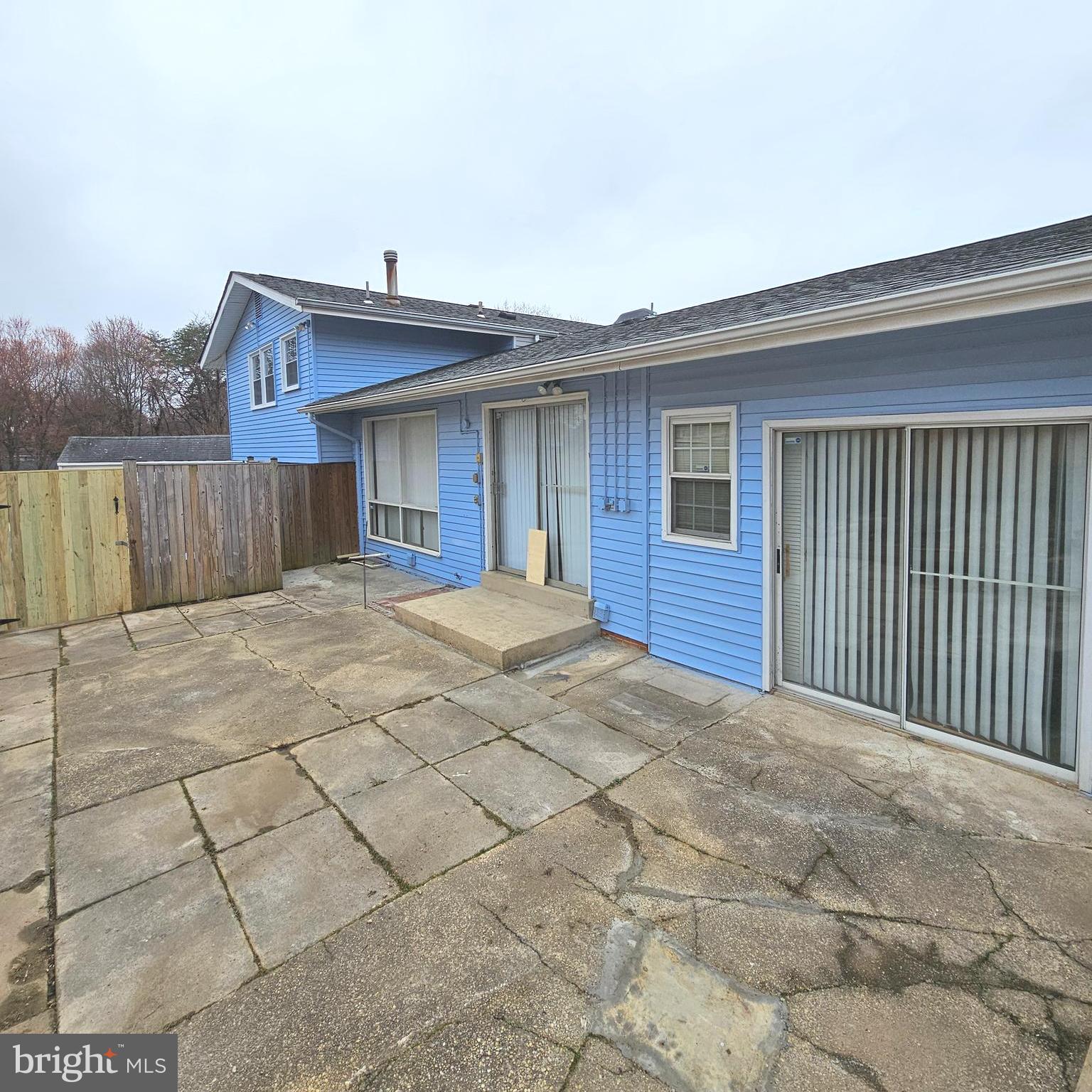 MONTICELLO WOODS - Residential Lease