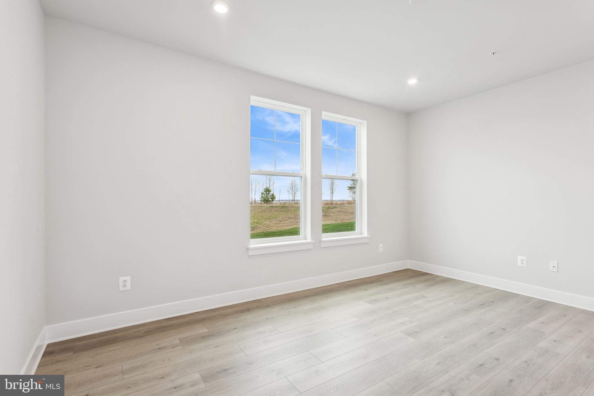 FOUR SEASONS AT KENT ISLAND - Residential