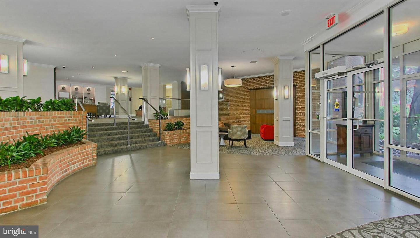 CARDINAL HOUSE - Residential