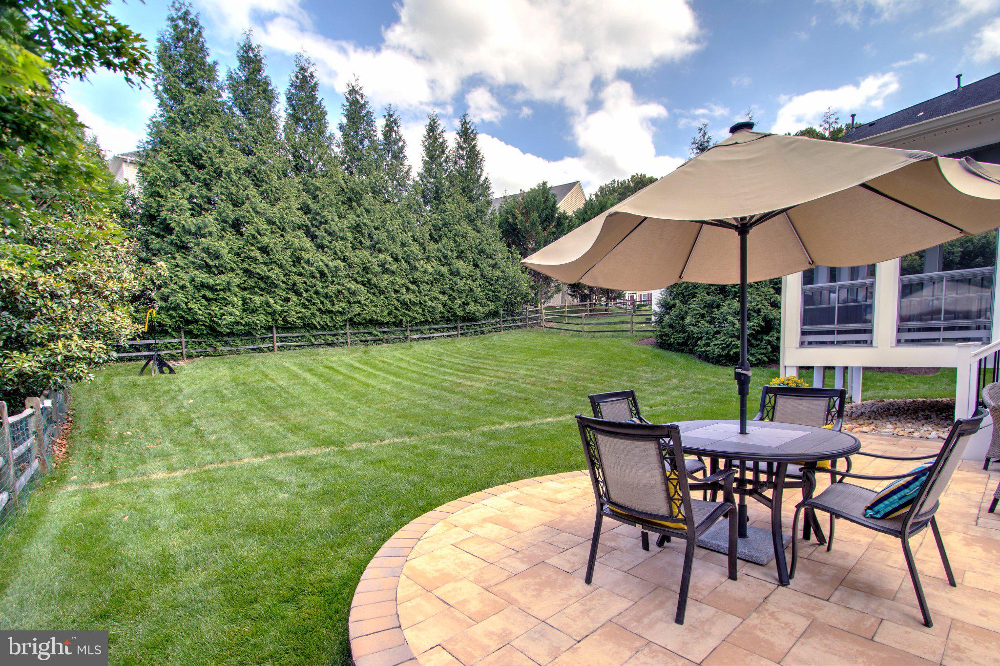 RIVER CREST - Residential