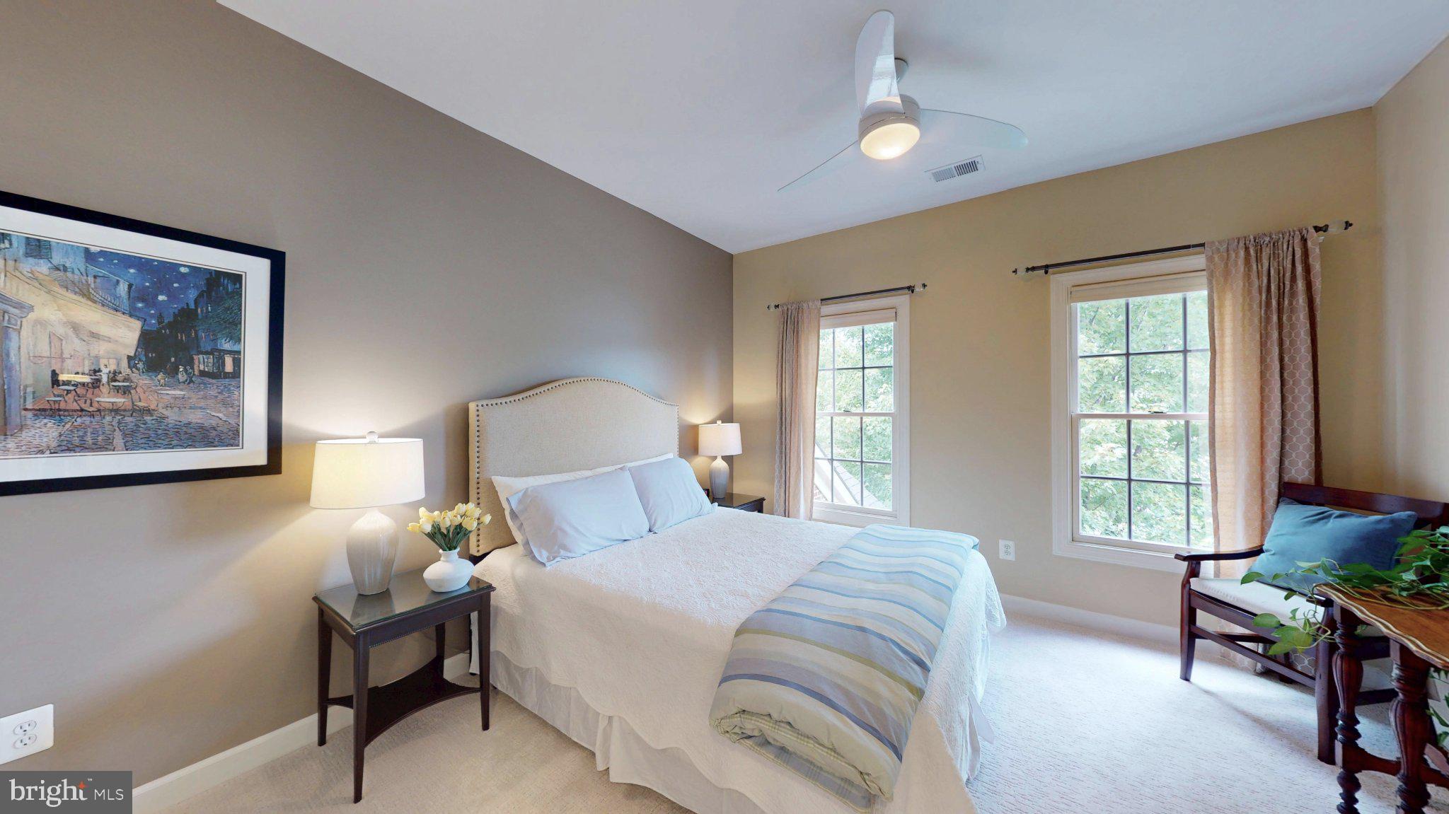 RIVER CREST - Residential