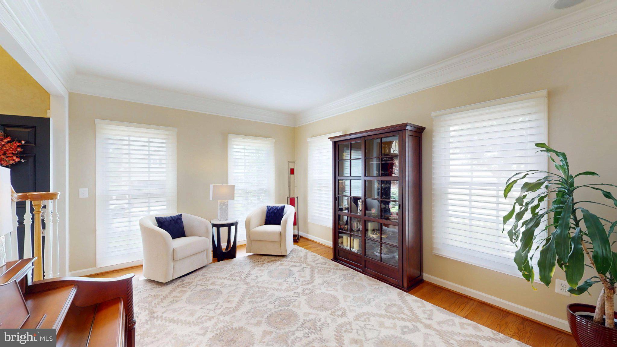 RIVER CREST - Residential