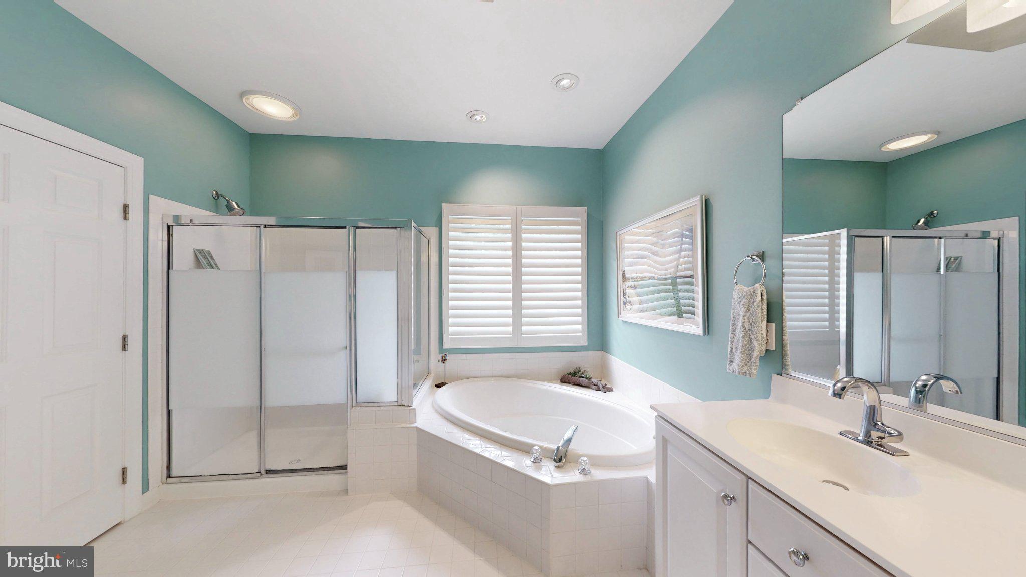 RIVER CREST - Residential