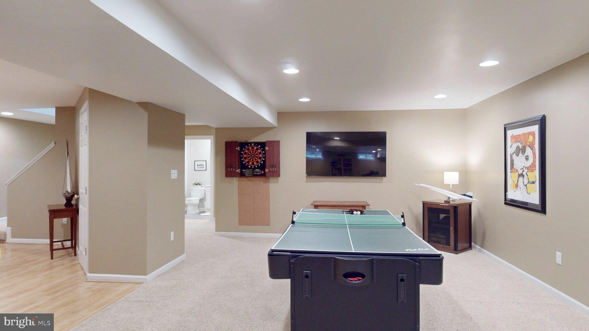 RIVER CREST - Residential