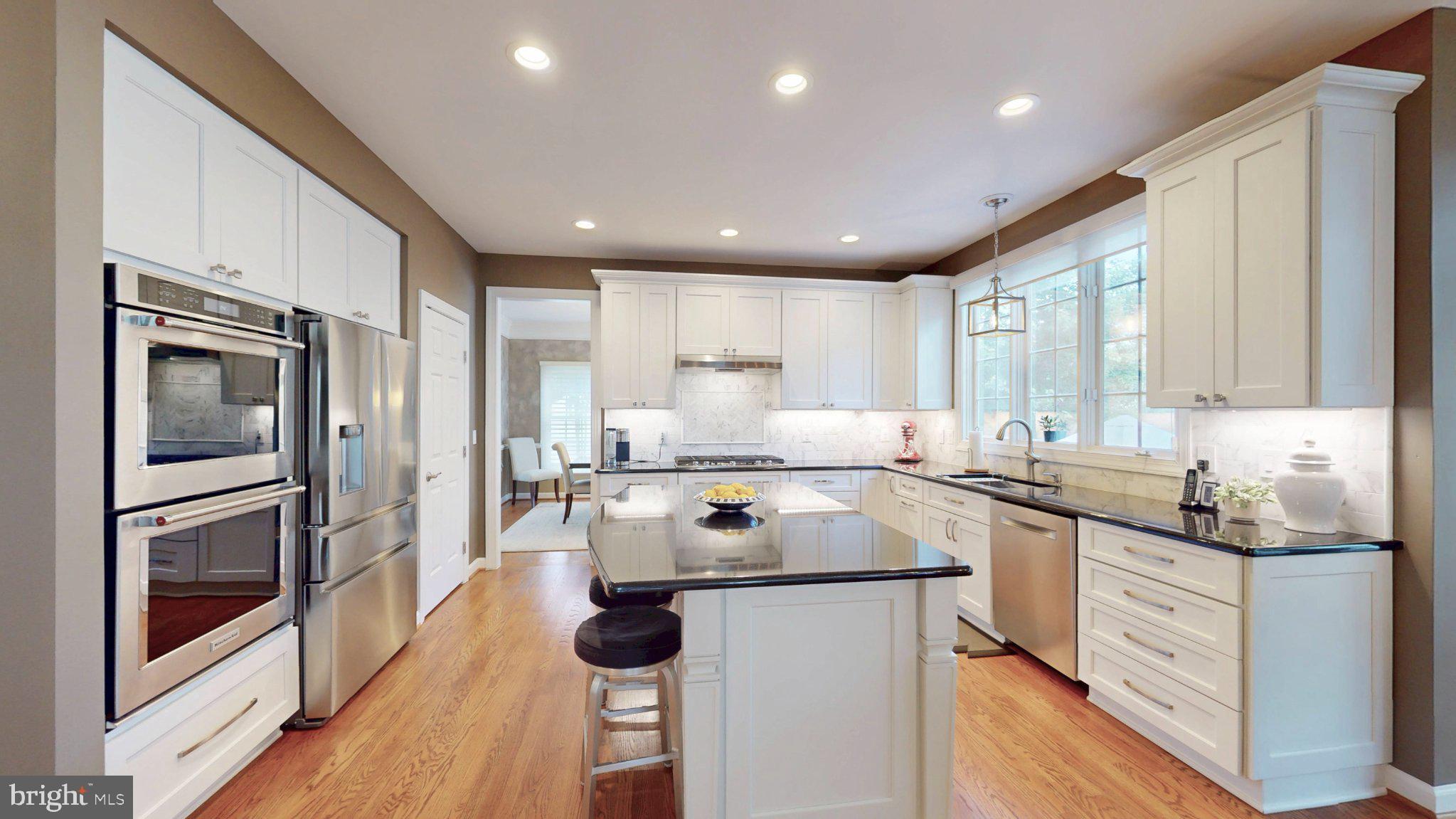 RIVER CREST - Residential