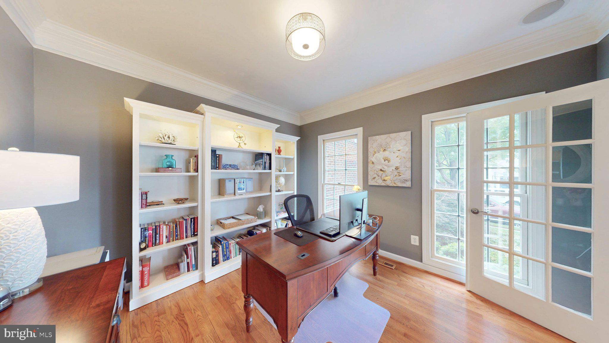 RIVER CREST - Residential