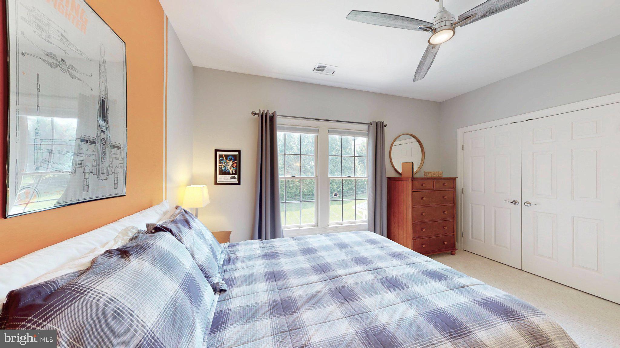 RIVER CREST - Residential
