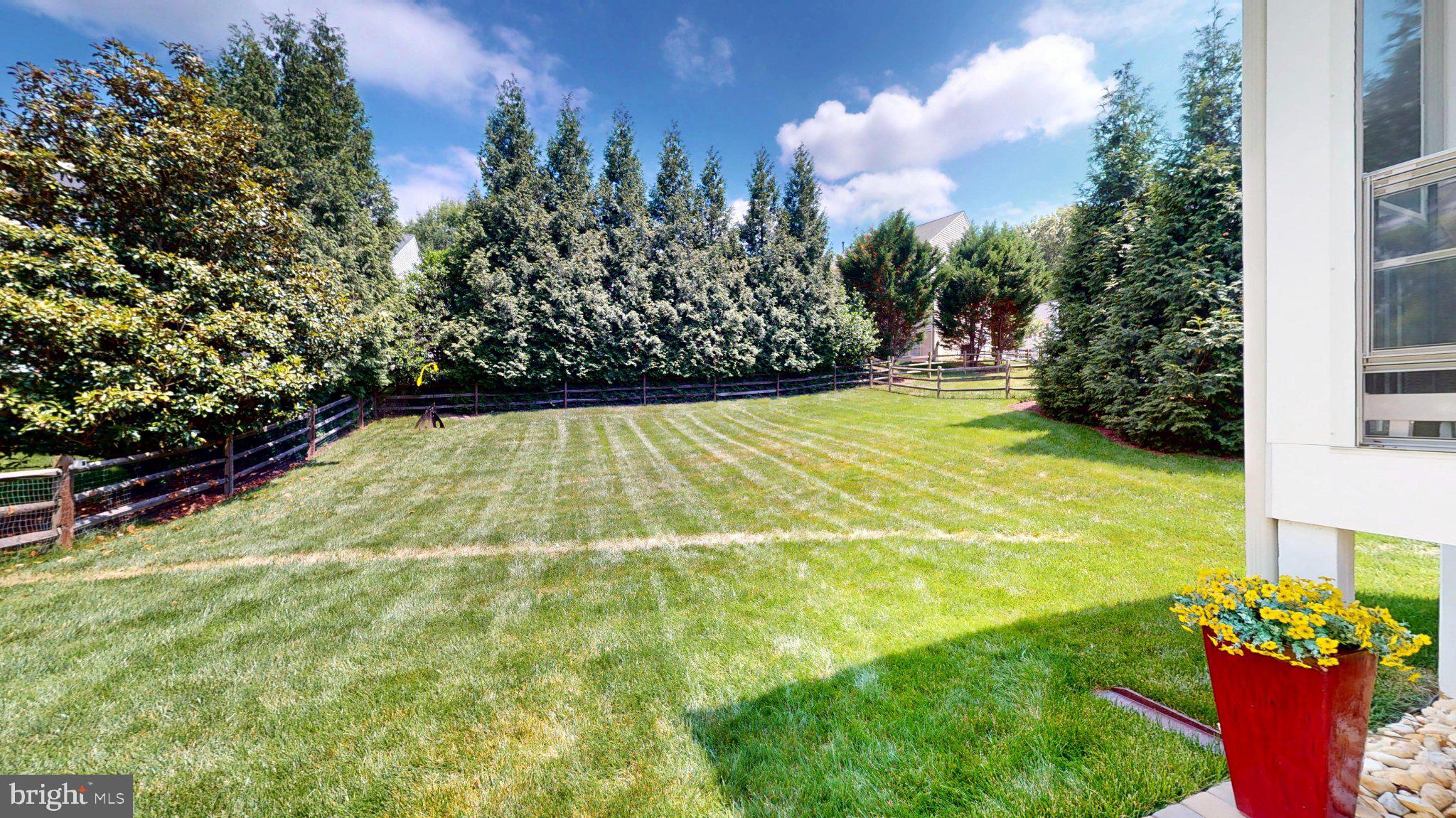 RIVER CREST - Residential