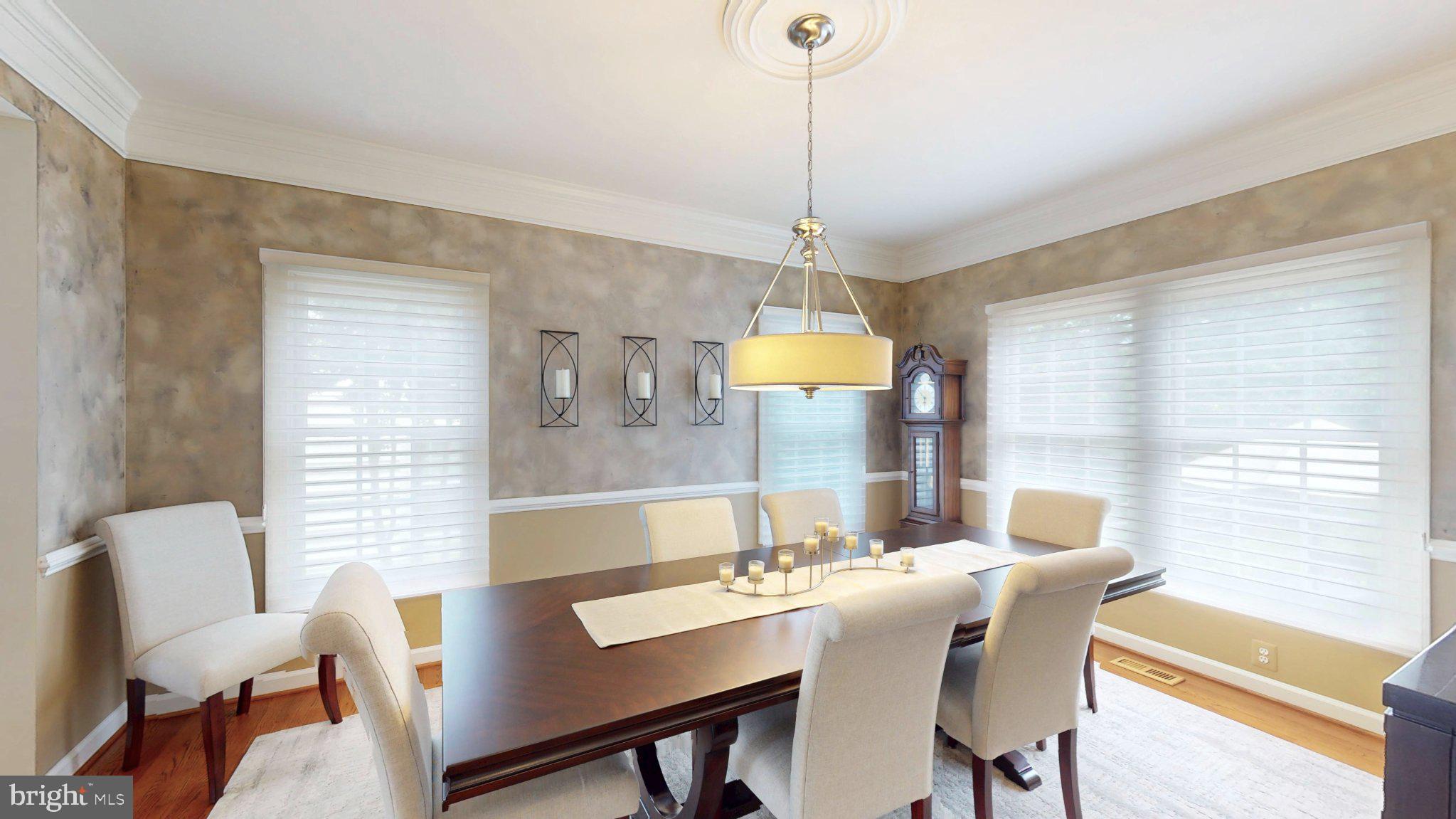 RIVER CREST - Residential