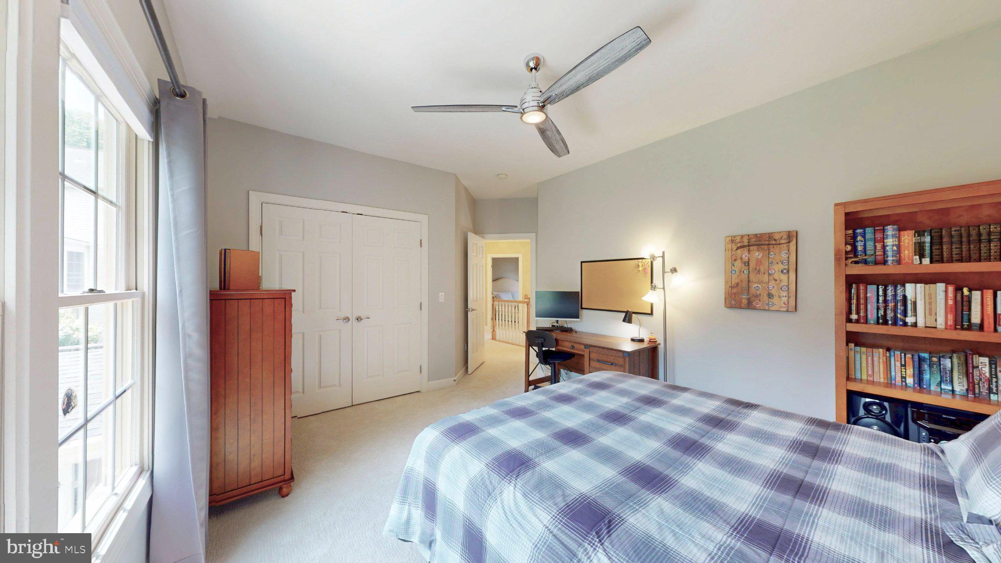 RIVER CREST - Residential