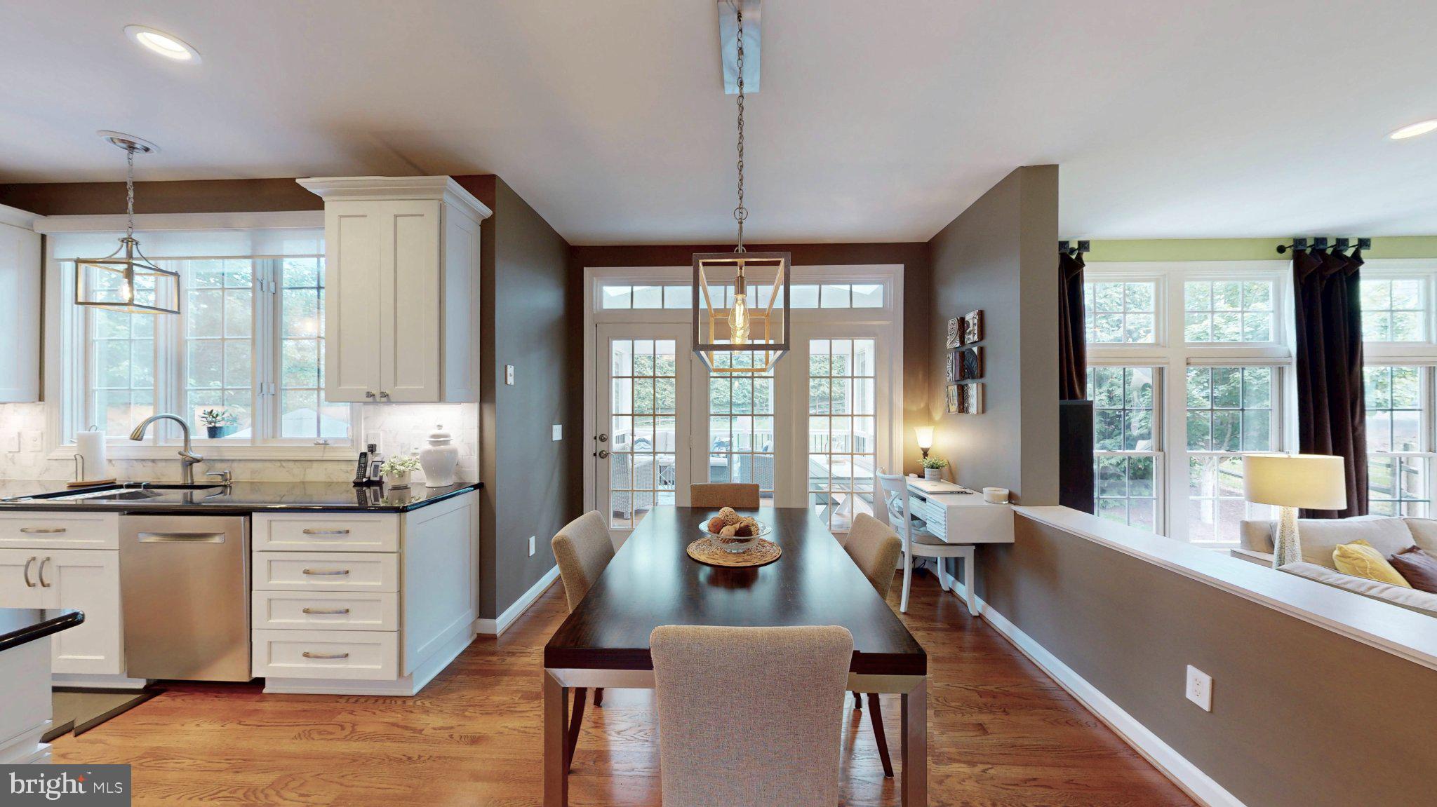 RIVER CREST - Residential